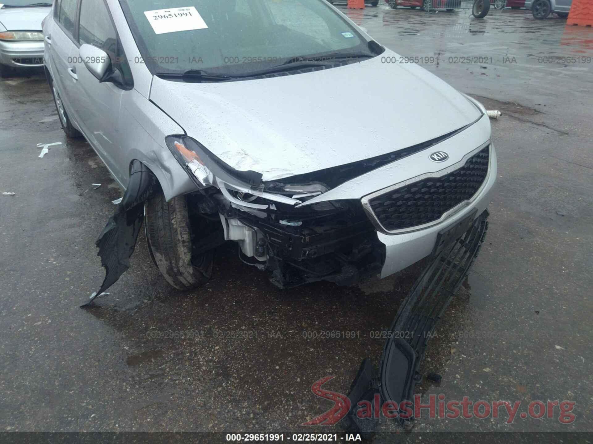 3KPFK4A73HE140893 2017 KIA FORTE