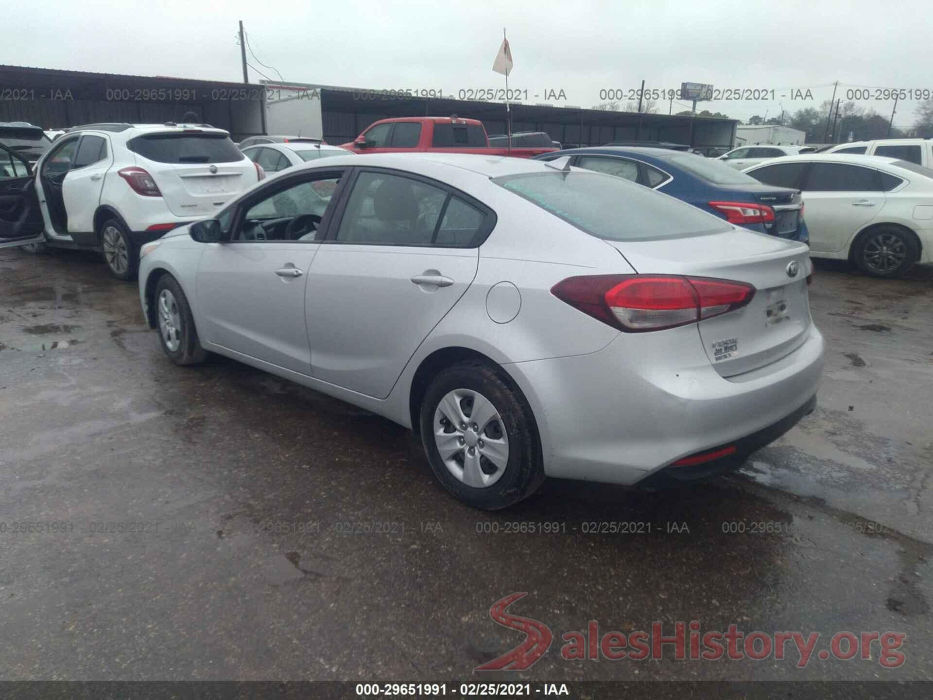 3KPFK4A73HE140893 2017 KIA FORTE