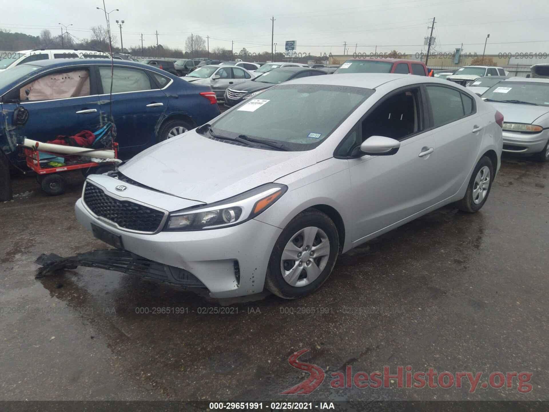 3KPFK4A73HE140893 2017 KIA FORTE