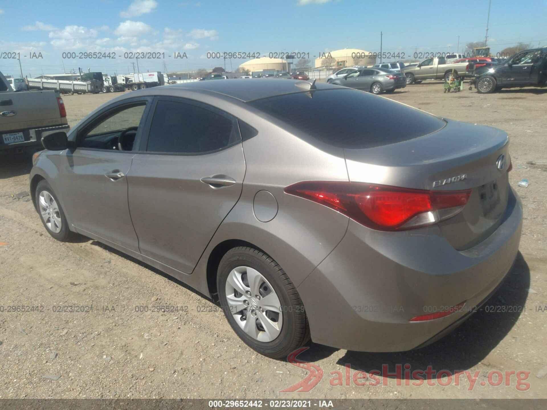 5NPDH4AE7GH737415 2016 HYUNDAI ELANTRA