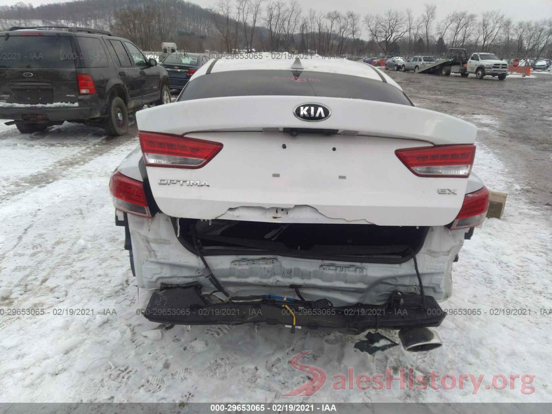 5XXGU4L38JG212693 2018 KIA OPTIMA