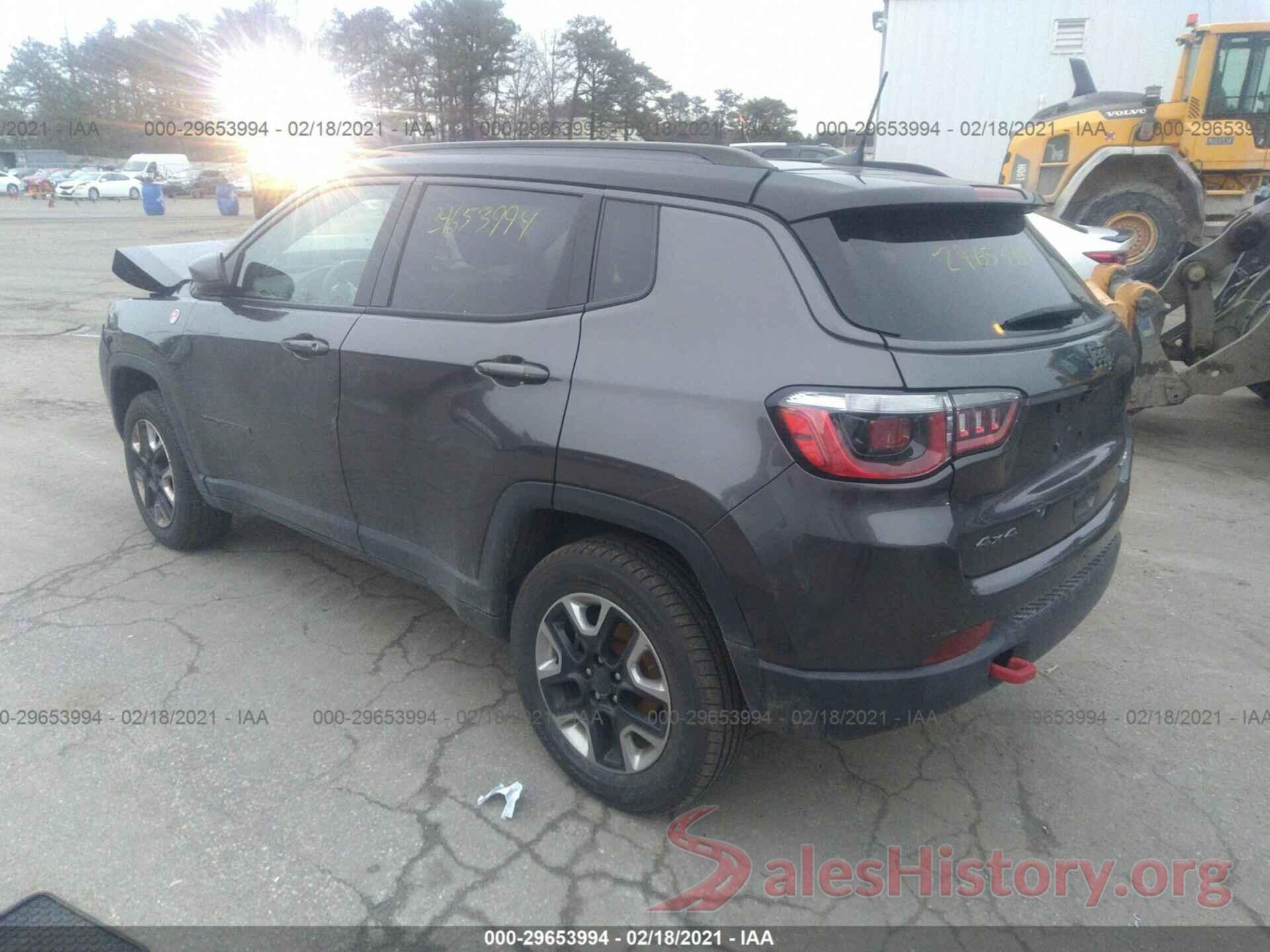 3C4NJDDB5JT132018 2018 JEEP COMPASS