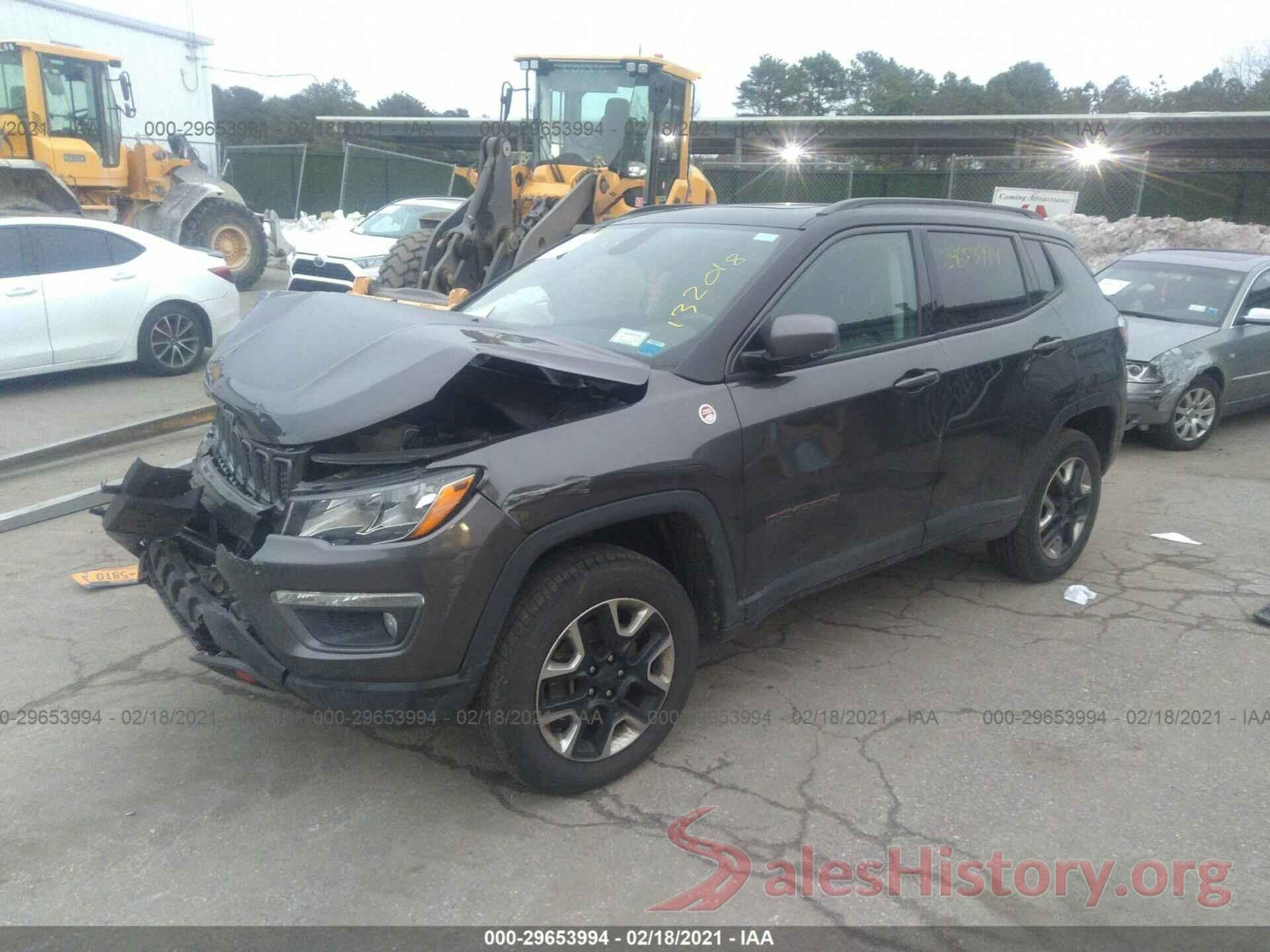 3C4NJDDB5JT132018 2018 JEEP COMPASS