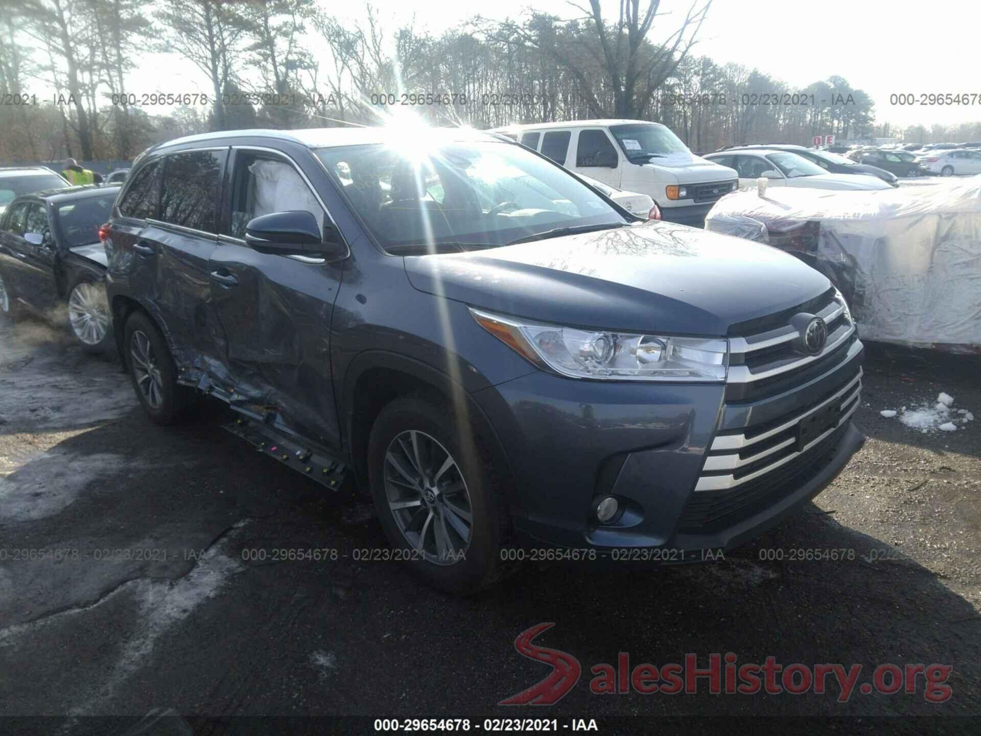 5TDJZRFH9KS958310 2019 TOYOTA HIGHLANDER