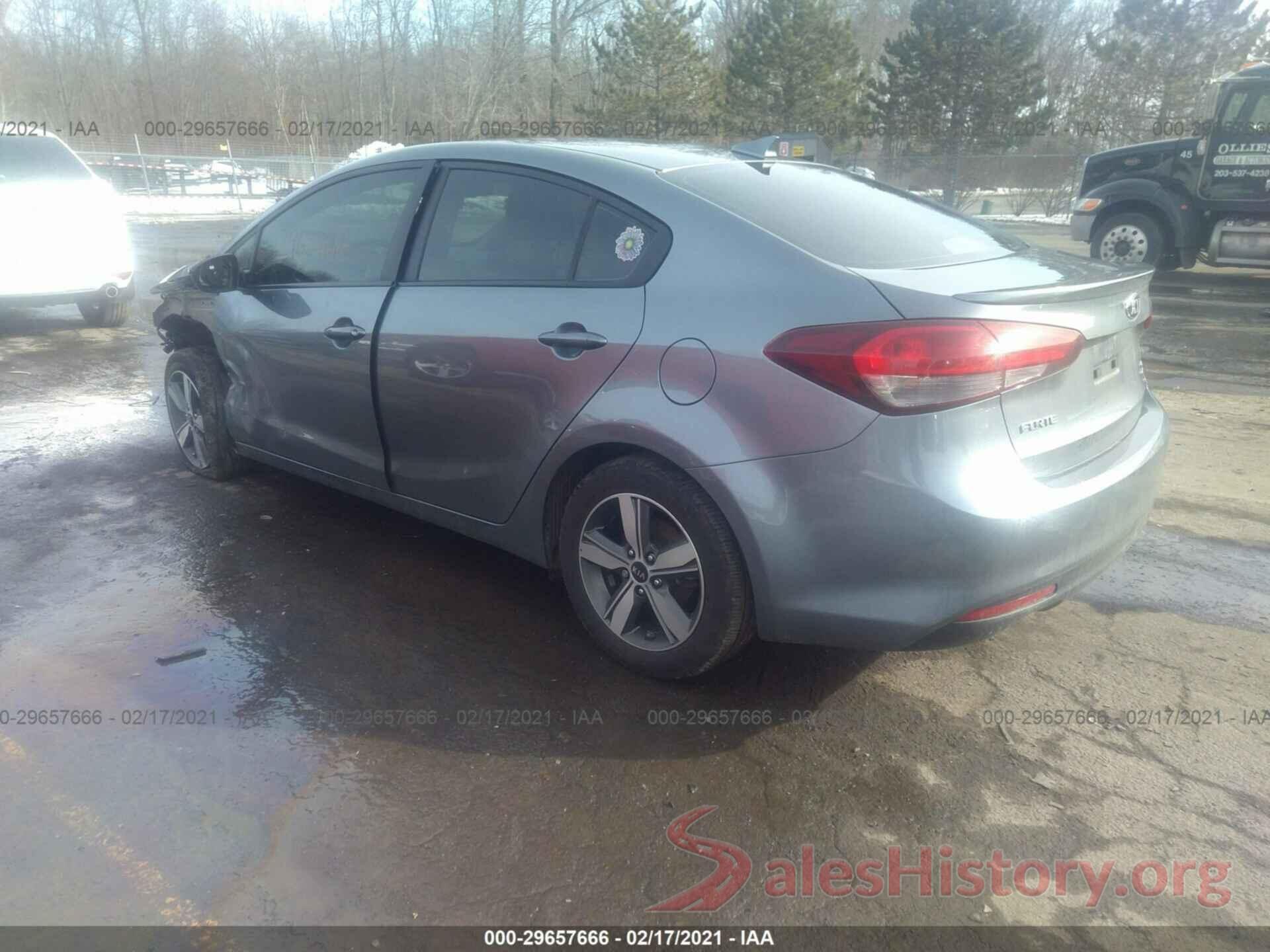 3KPFL4A70JE240971 2018 KIA FORTE