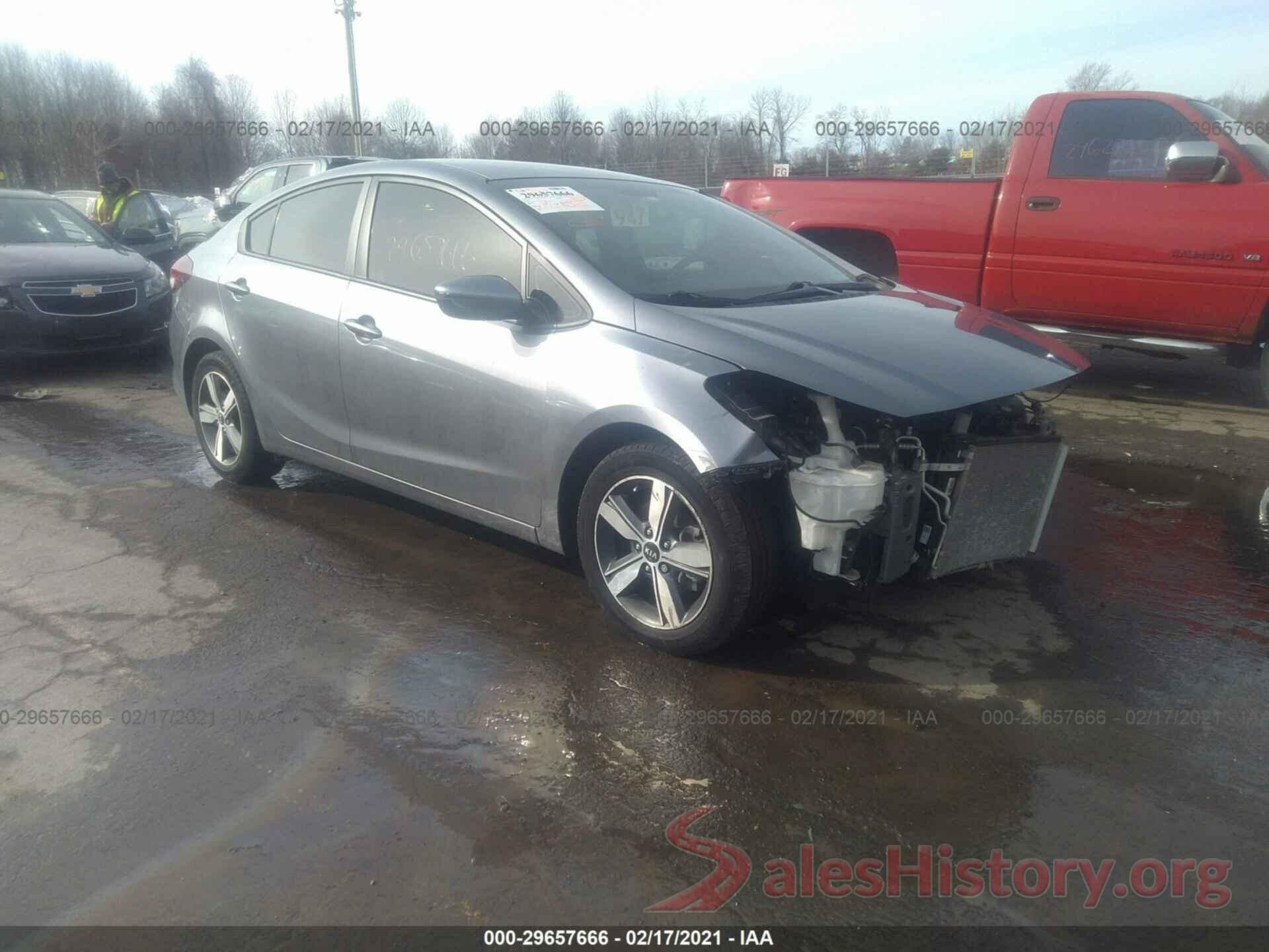 3KPFL4A70JE240971 2018 KIA FORTE