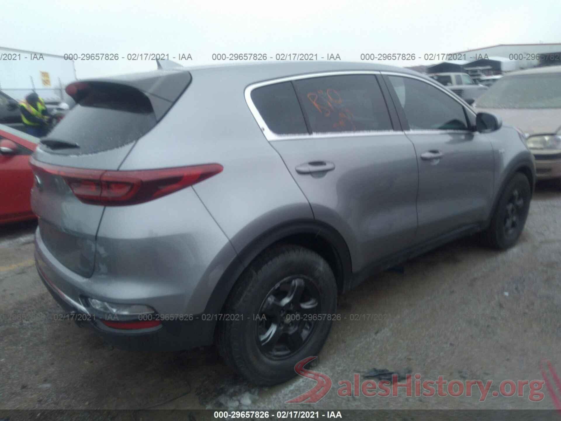 KNDPMCAC0M7875590 2021 KIA SPORTAGE