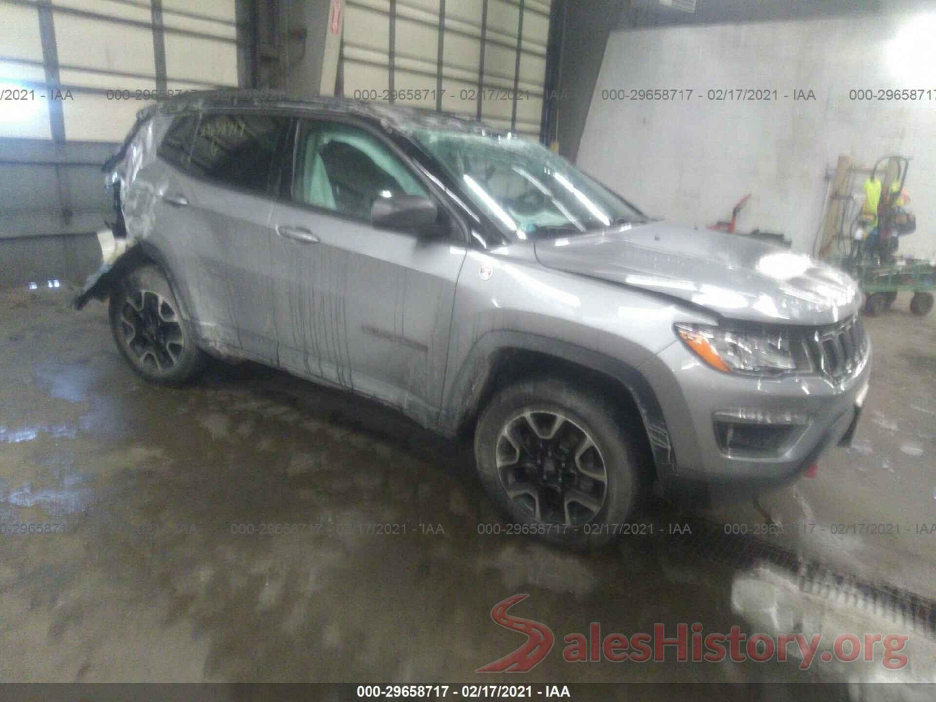 3C4NJDDB3KT780524 2019 JEEP COMPASS