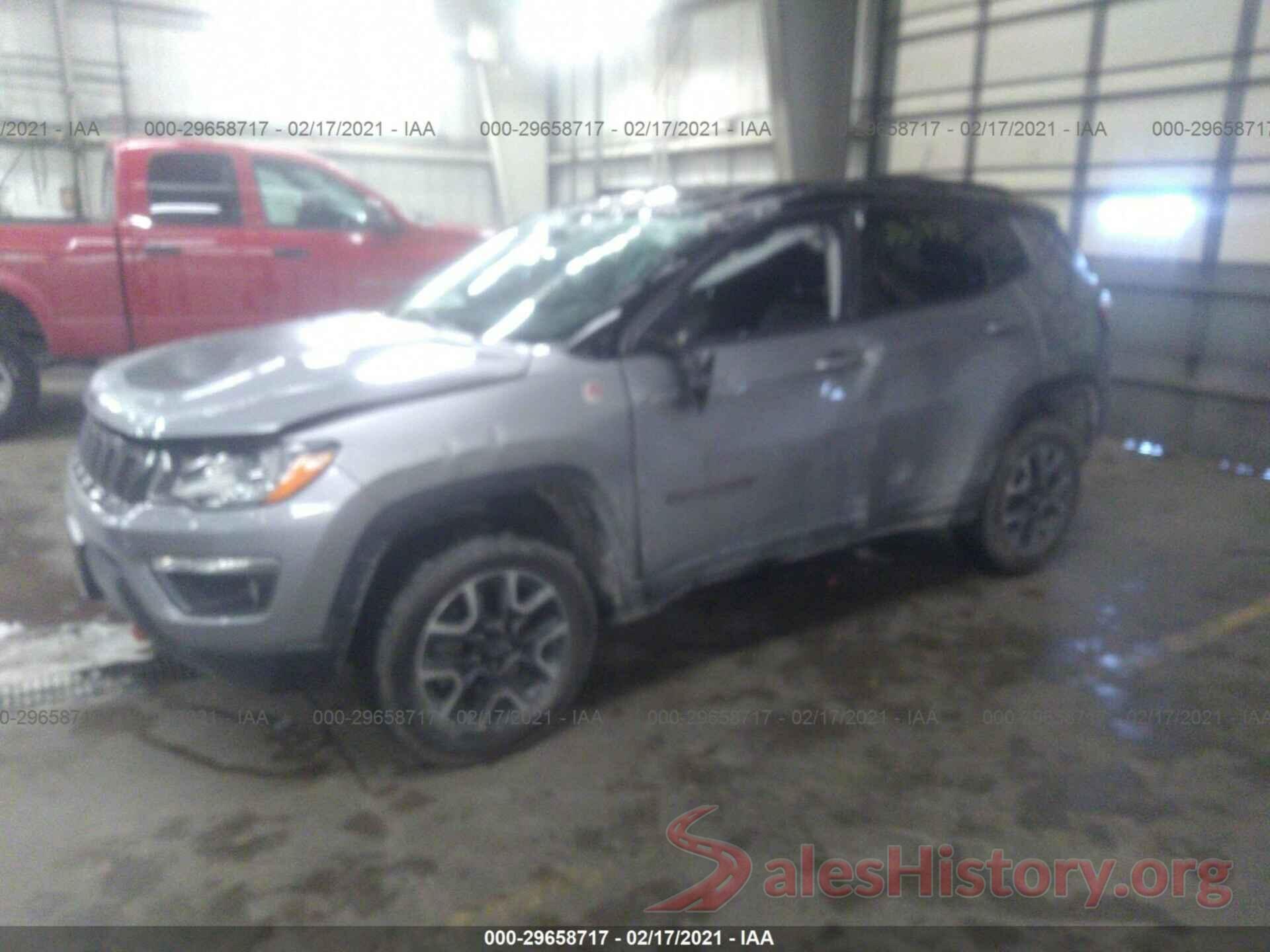 3C4NJDDB3KT780524 2019 JEEP COMPASS