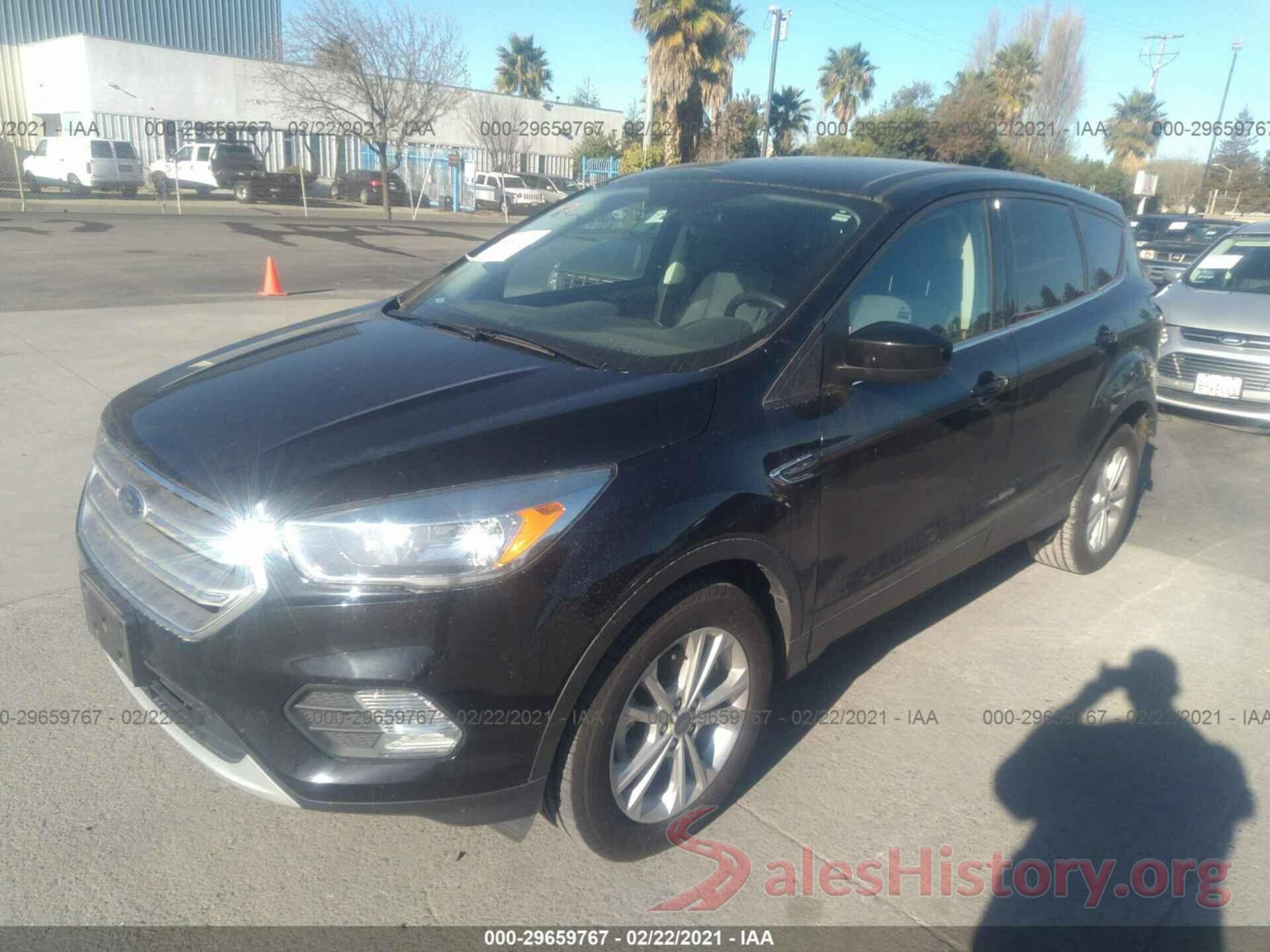 1FMCU0GD1HUC35520 2017 FORD ESCAPE