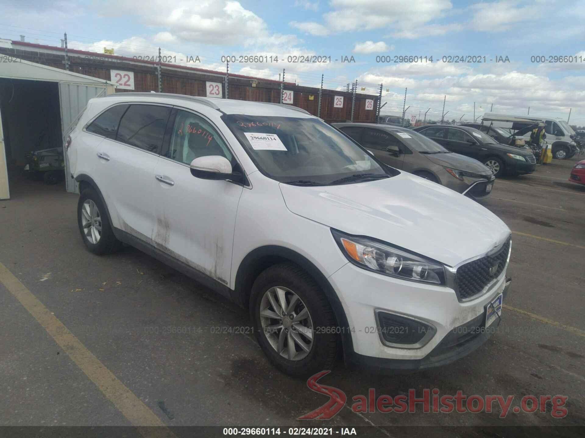 5XYPGDA32GG107632 2016 KIA SORENTO