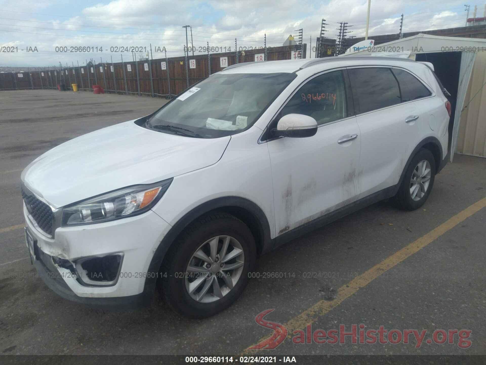 5XYPGDA32GG107632 2016 KIA SORENTO