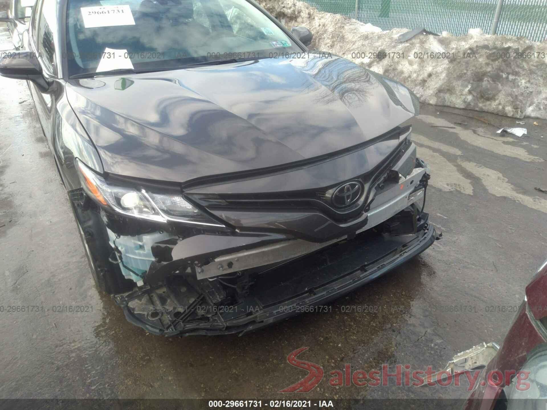 4T1B11HK8JU645230 2018 TOYOTA CAMRY