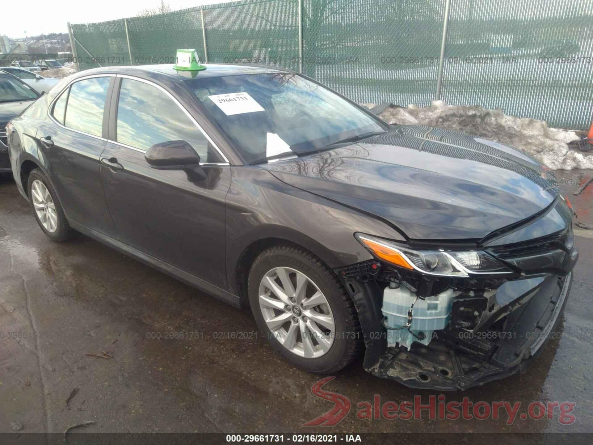 4T1B11HK8JU645230 2018 TOYOTA CAMRY