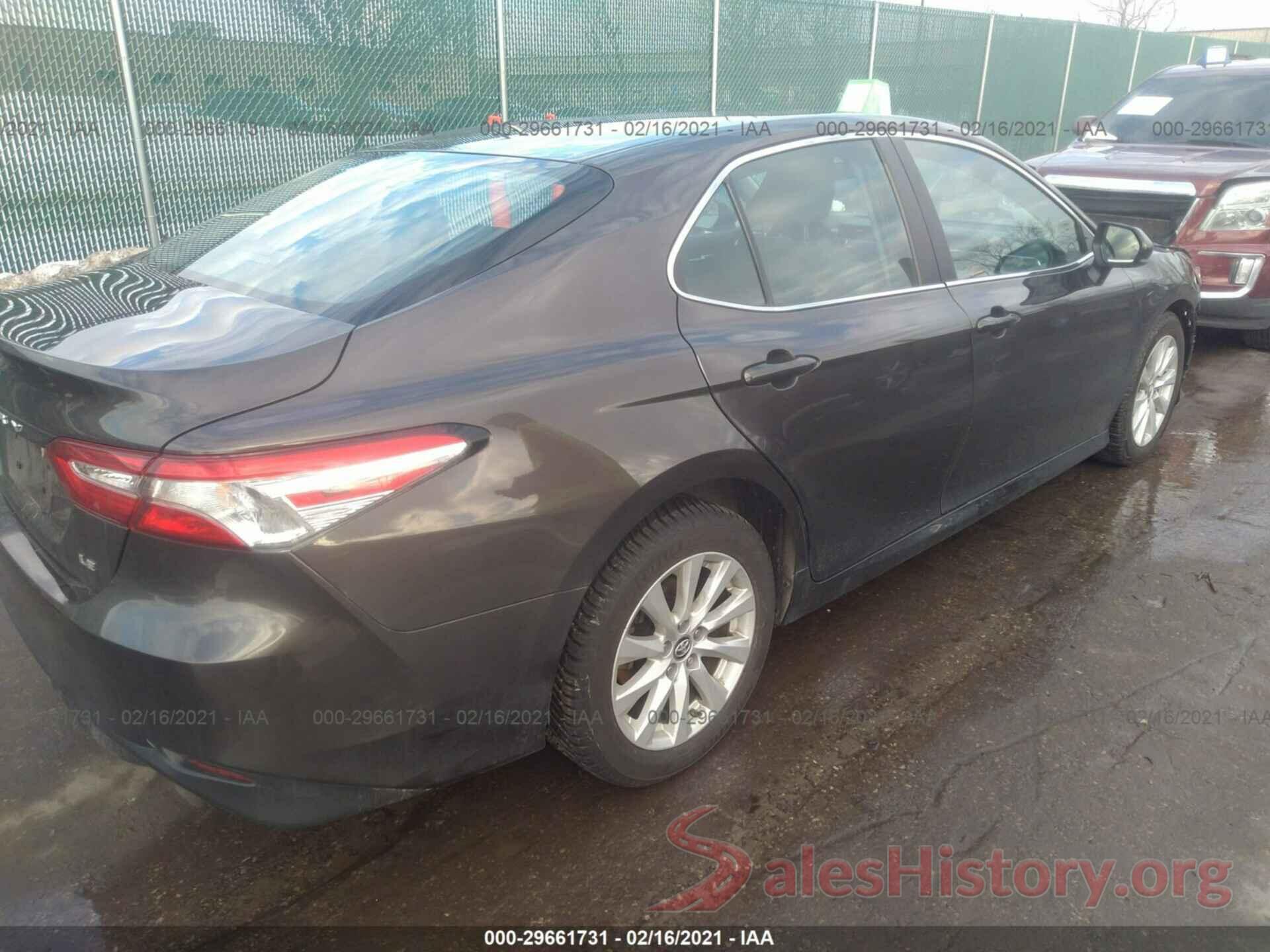 4T1B11HK8JU645230 2018 TOYOTA CAMRY