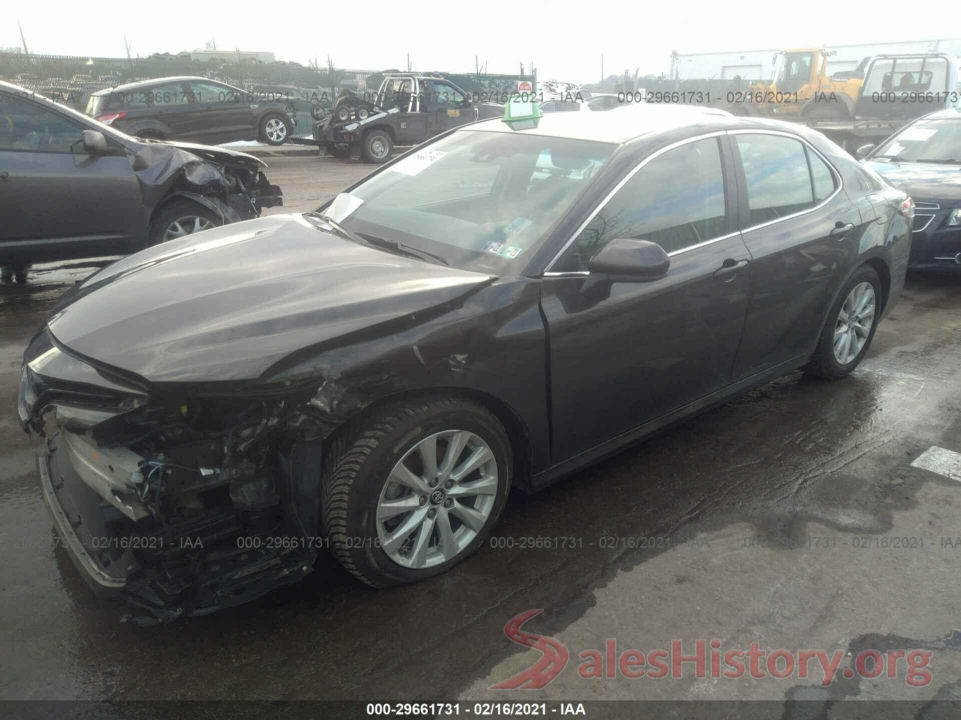 4T1B11HK8JU645230 2018 TOYOTA CAMRY