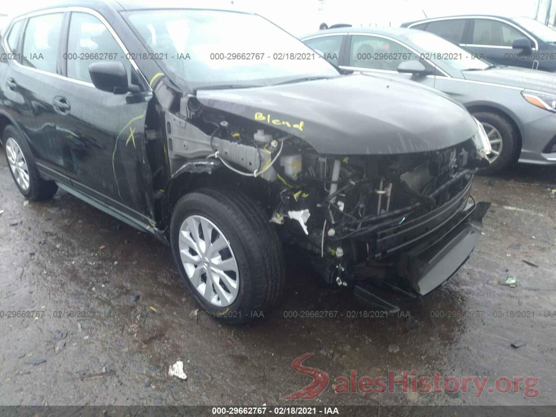 KNMAT2MT5JP602512 2018 NISSAN ROGUE