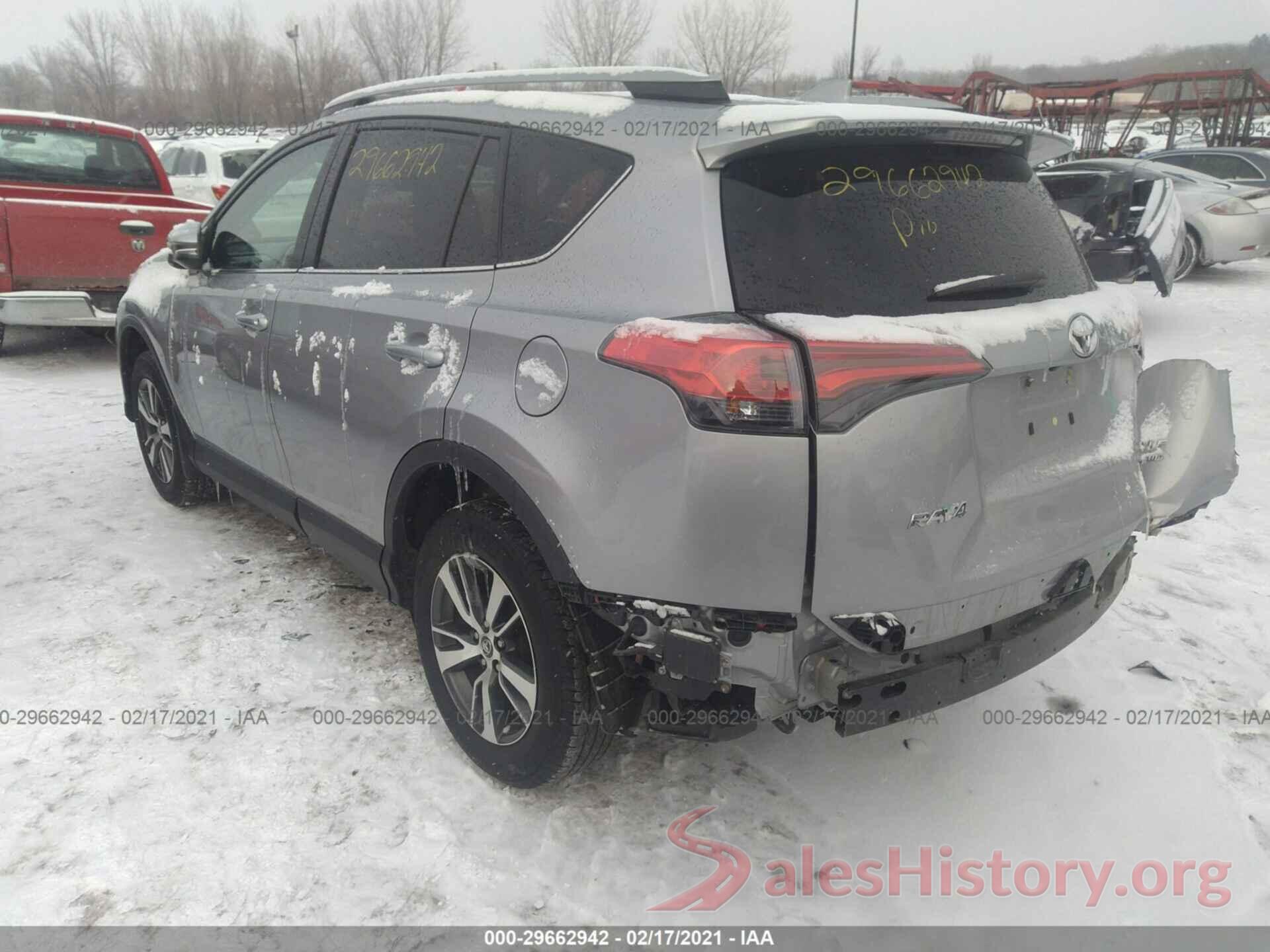 2T3RFREV8HW674385 2017 TOYOTA RAV4