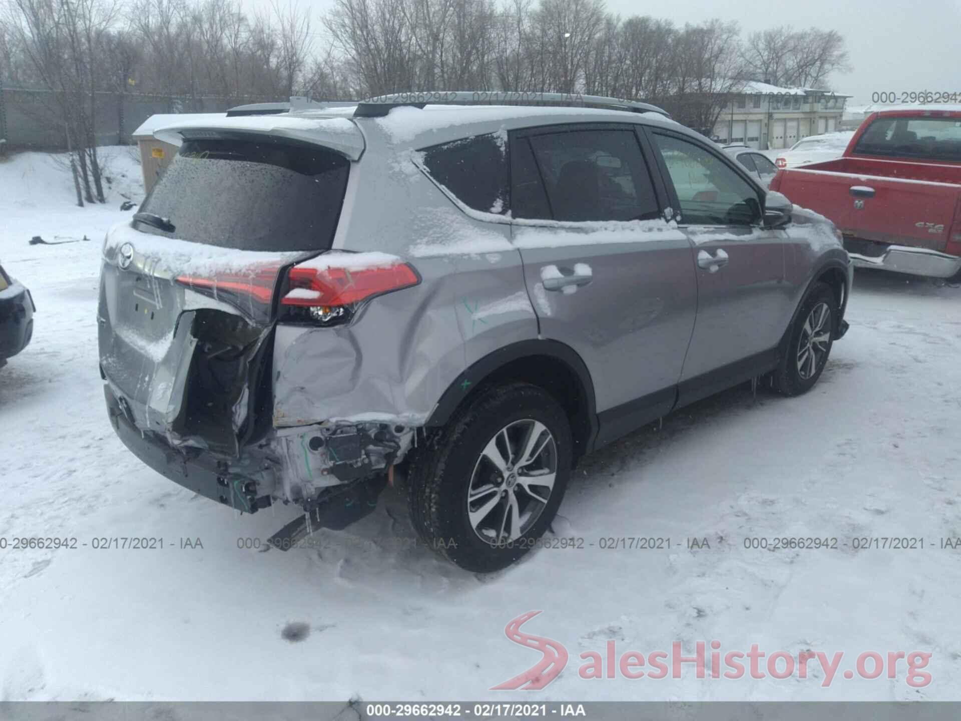 2T3RFREV8HW674385 2017 TOYOTA RAV4