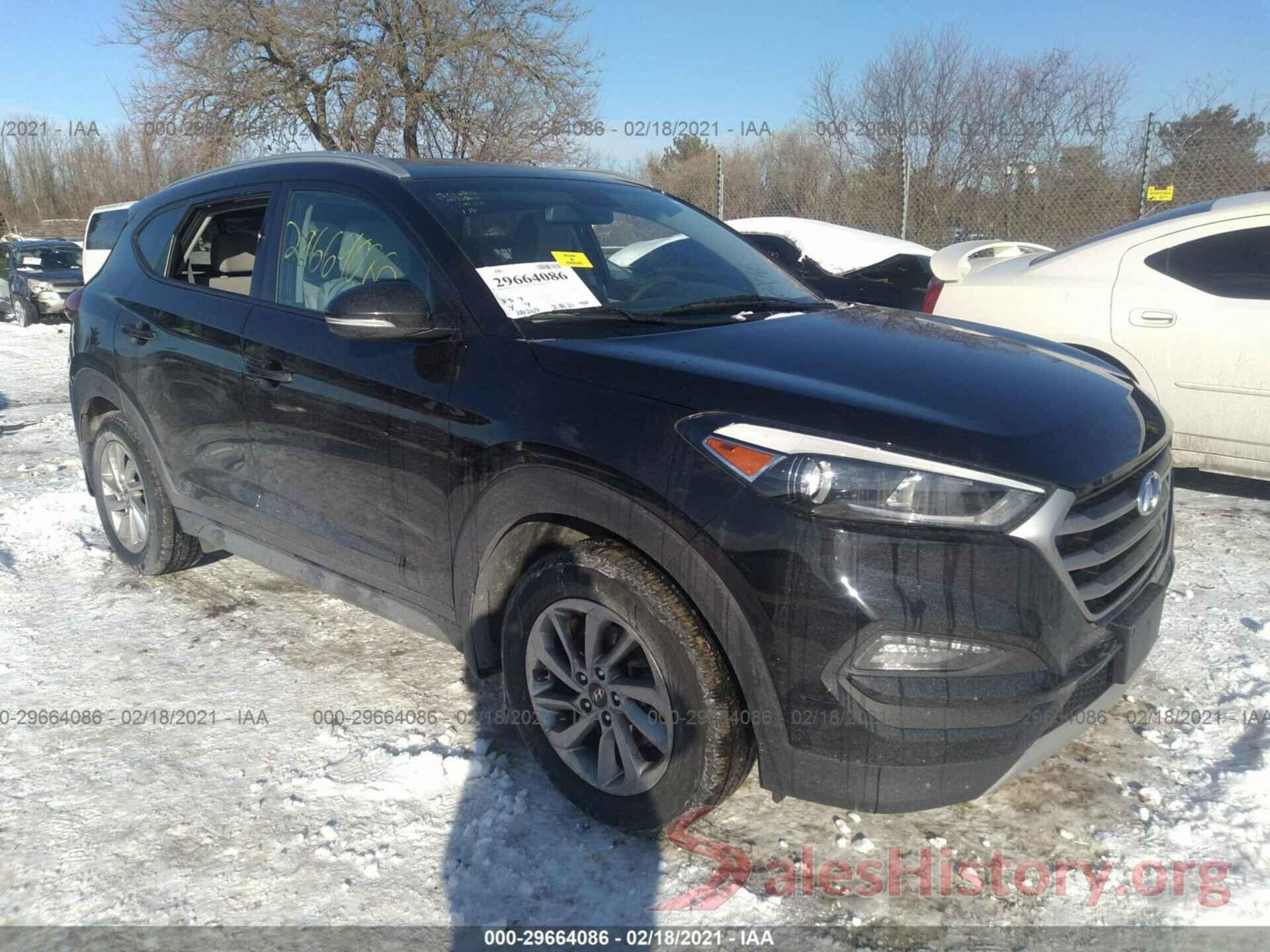 KM8J3CA24HU287484 2017 HYUNDAI TUCSON