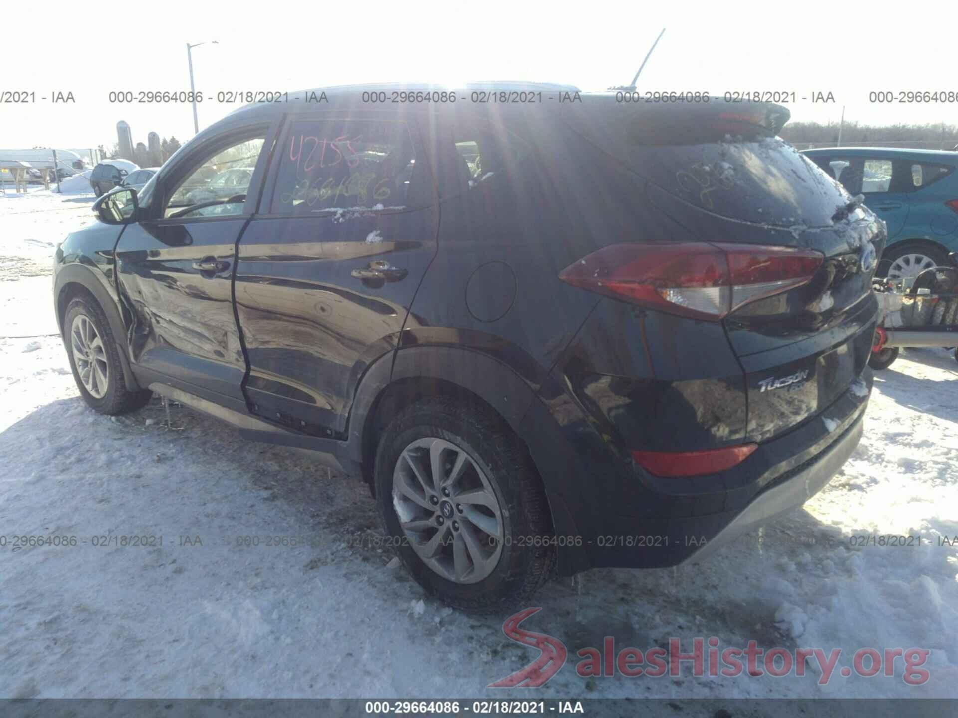 KM8J3CA24HU287484 2017 HYUNDAI TUCSON