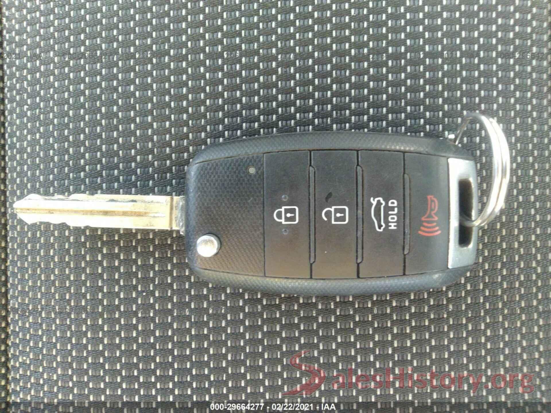 3KPFK4A78HE138962 2017 KIA FORTE