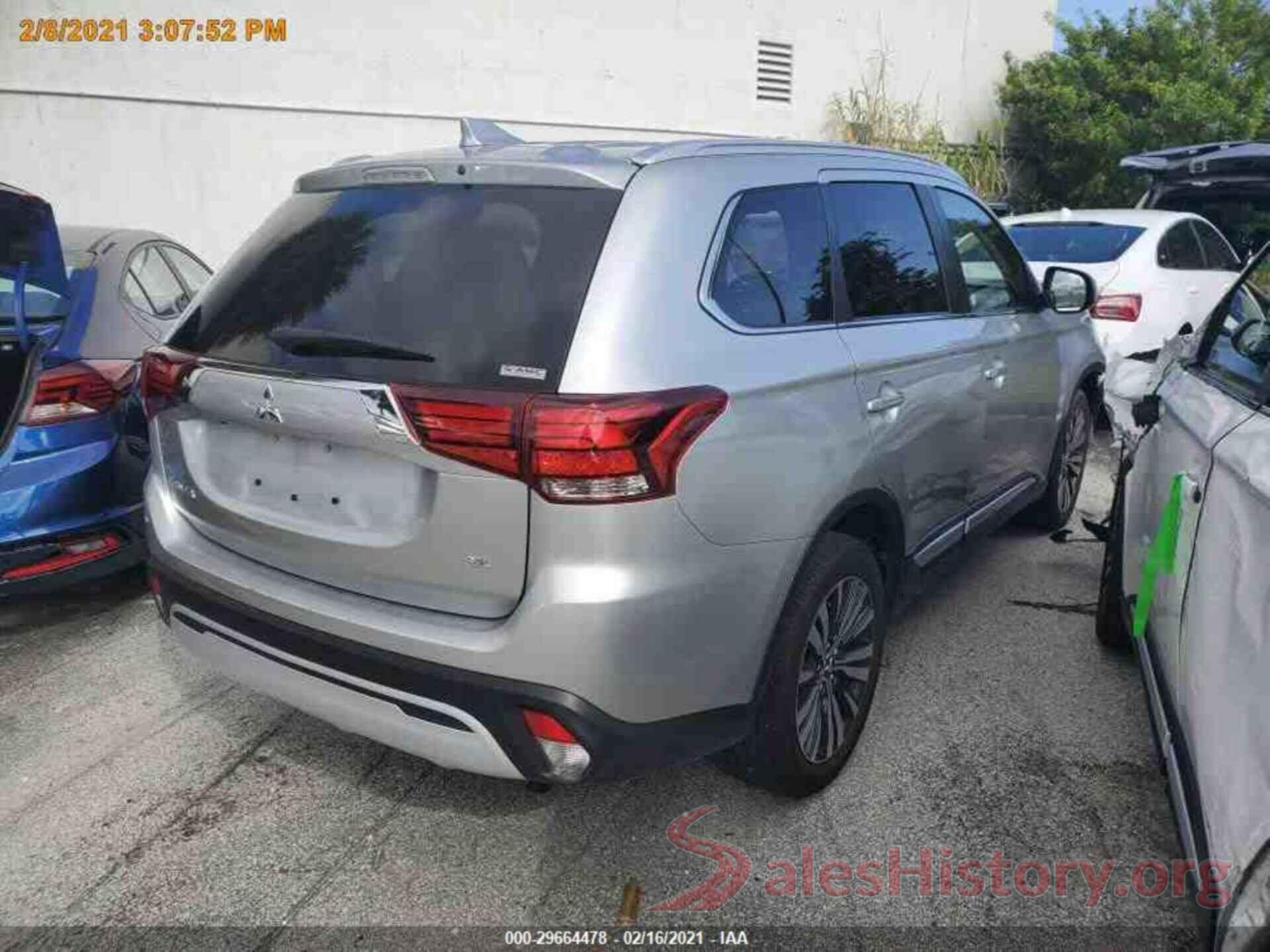 JA4AZ3A35LZ030884 2020 MITSUBISHI OUTLANDER