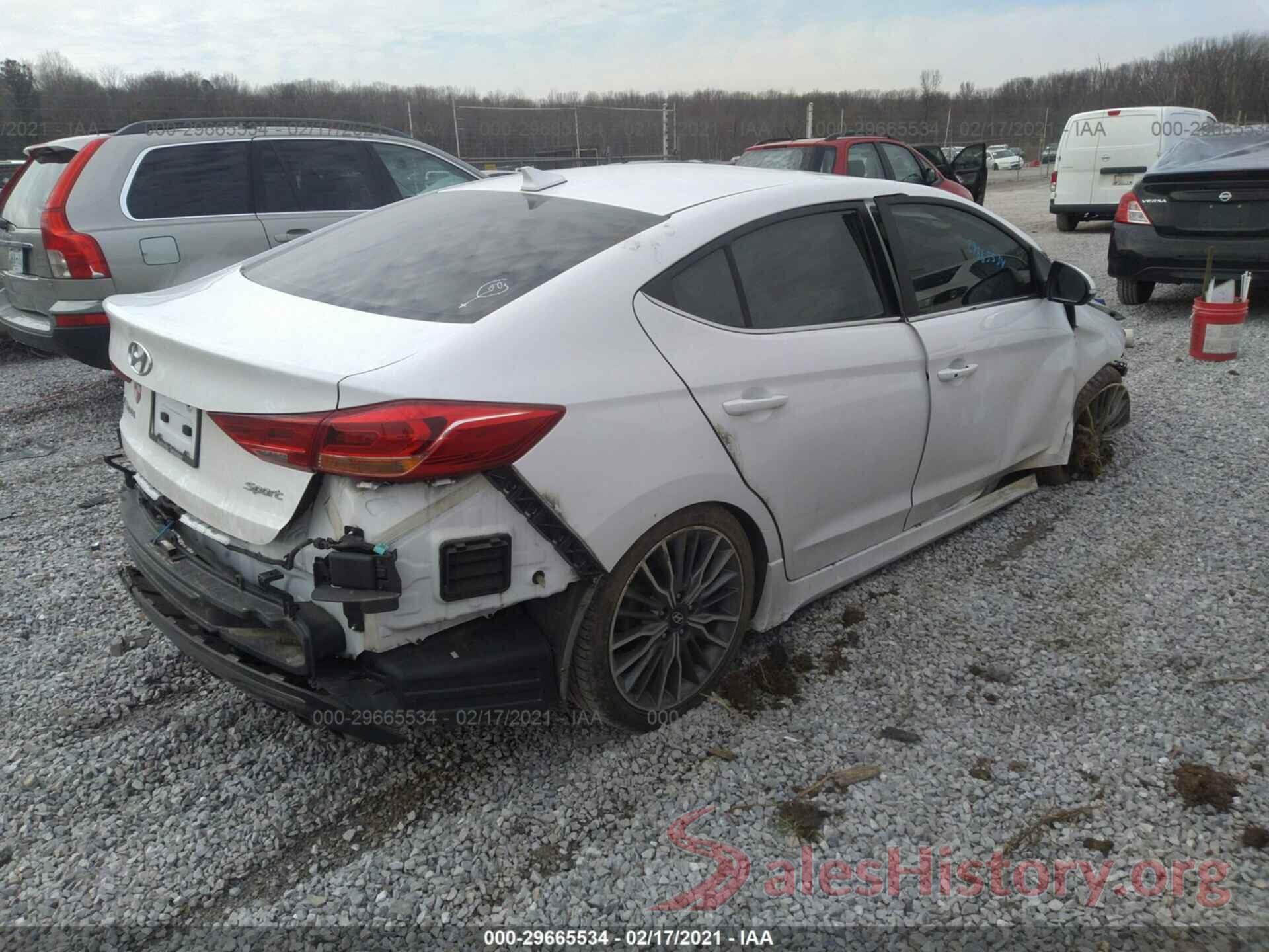 KMHD04LB4JU447667 2018 HYUNDAI ELANTRA