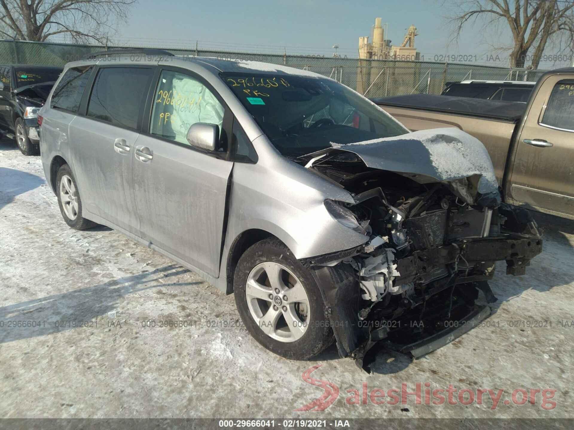 5TDKZ3DC4KS981096 2019 TOYOTA SIENNA