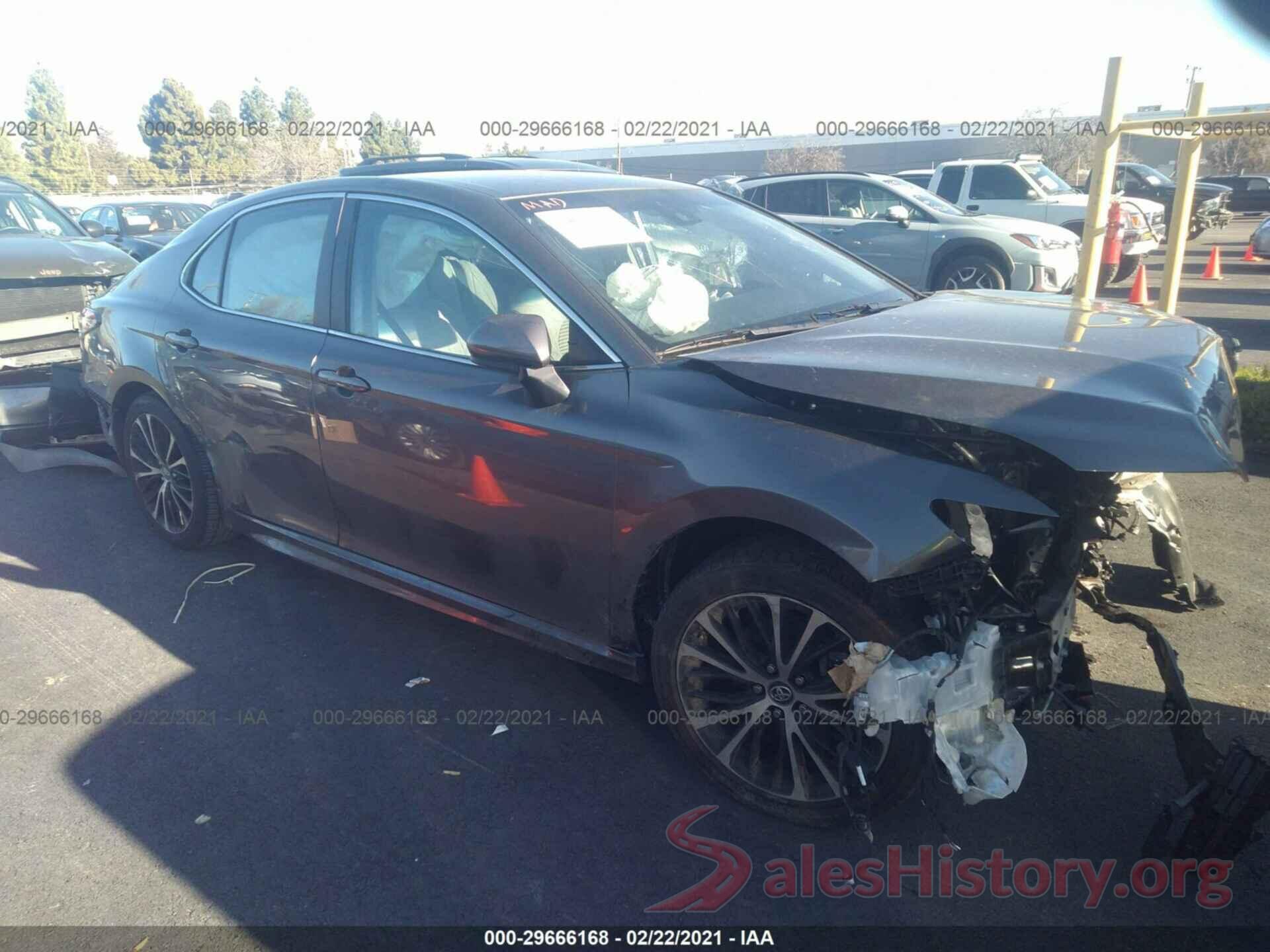 4T1B11HK3JU563177 2018 TOYOTA CAMRY