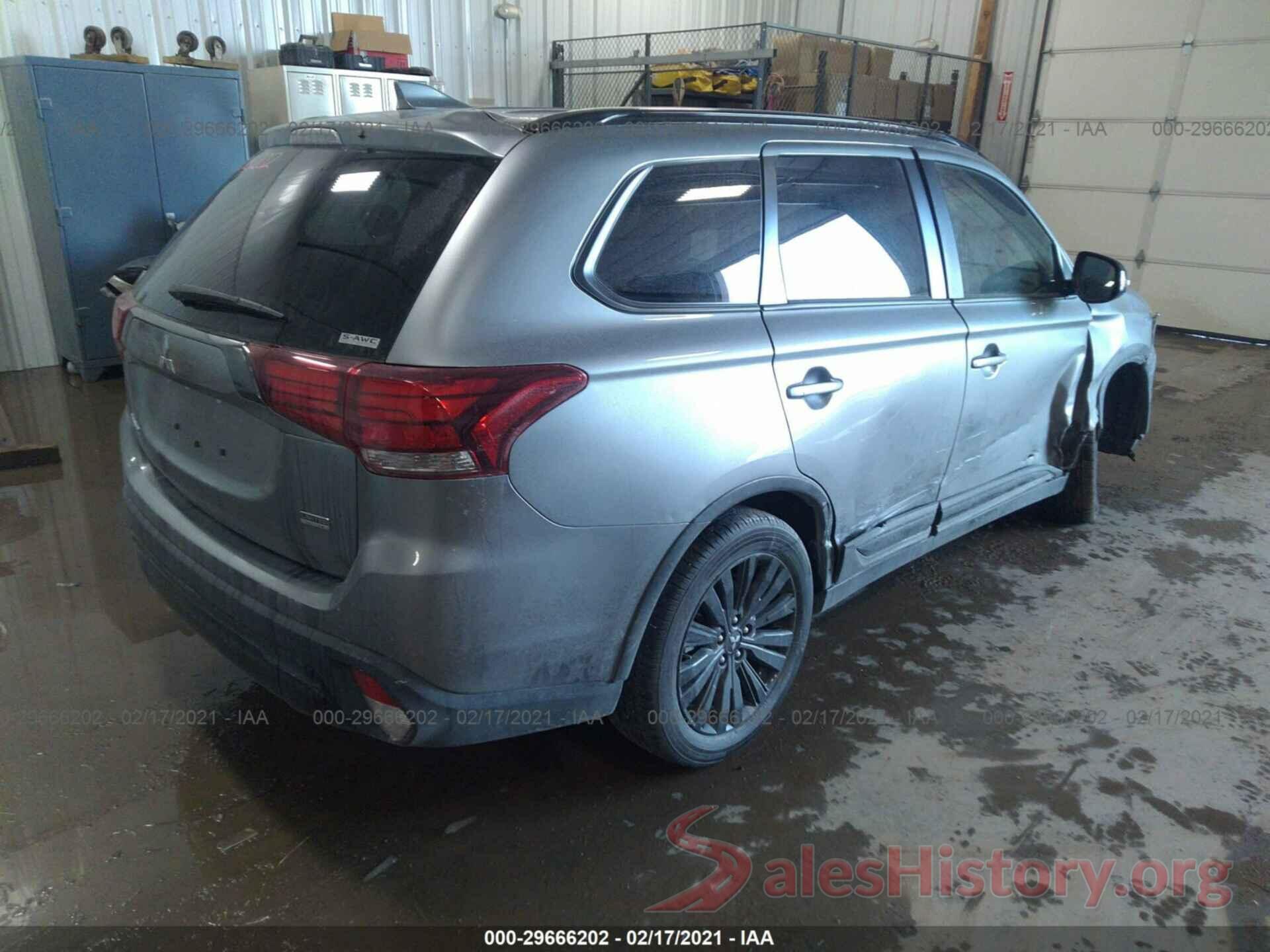 JA4AZ3A3XLZ035112 2020 MITSUBISHI OUTLANDER