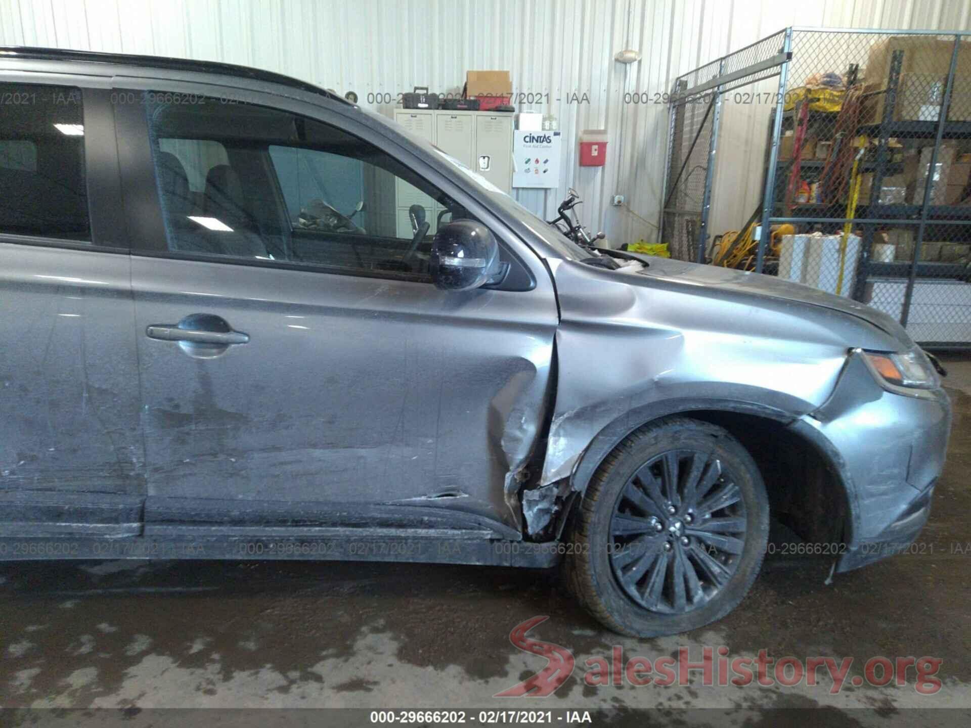 JA4AZ3A3XLZ035112 2020 MITSUBISHI OUTLANDER