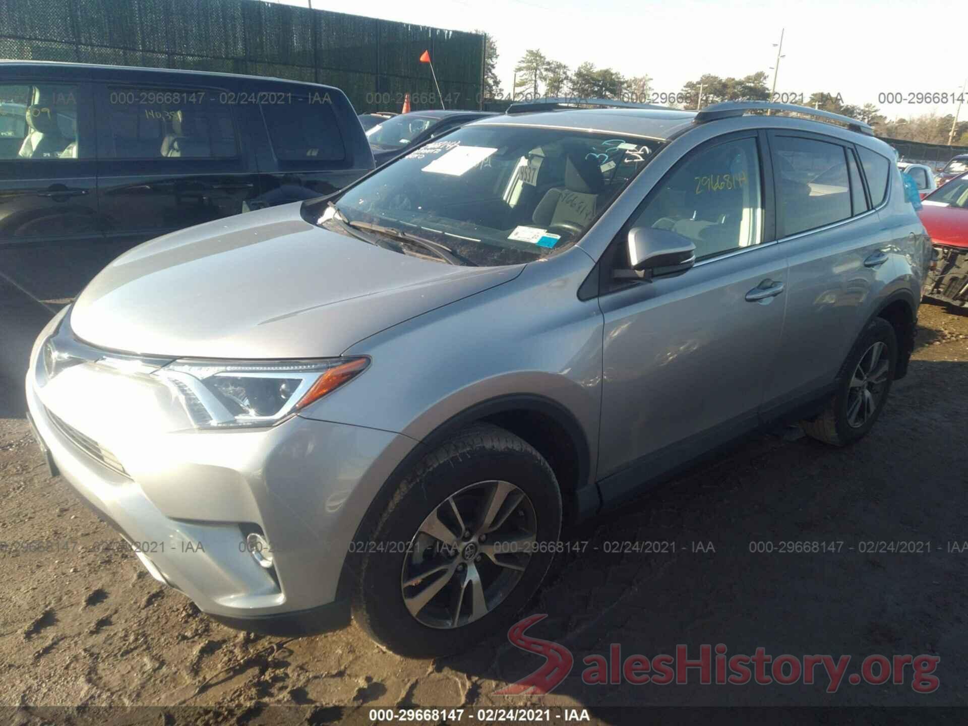 2T3RFREV5HW680662 2017 TOYOTA RAV4