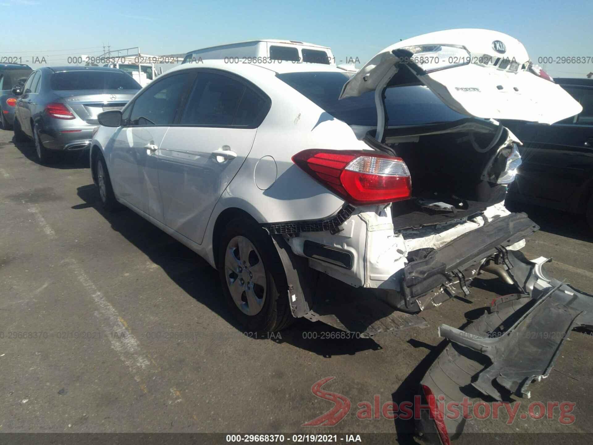 KNAFK4A66G5616780 2016 KIA FORTE