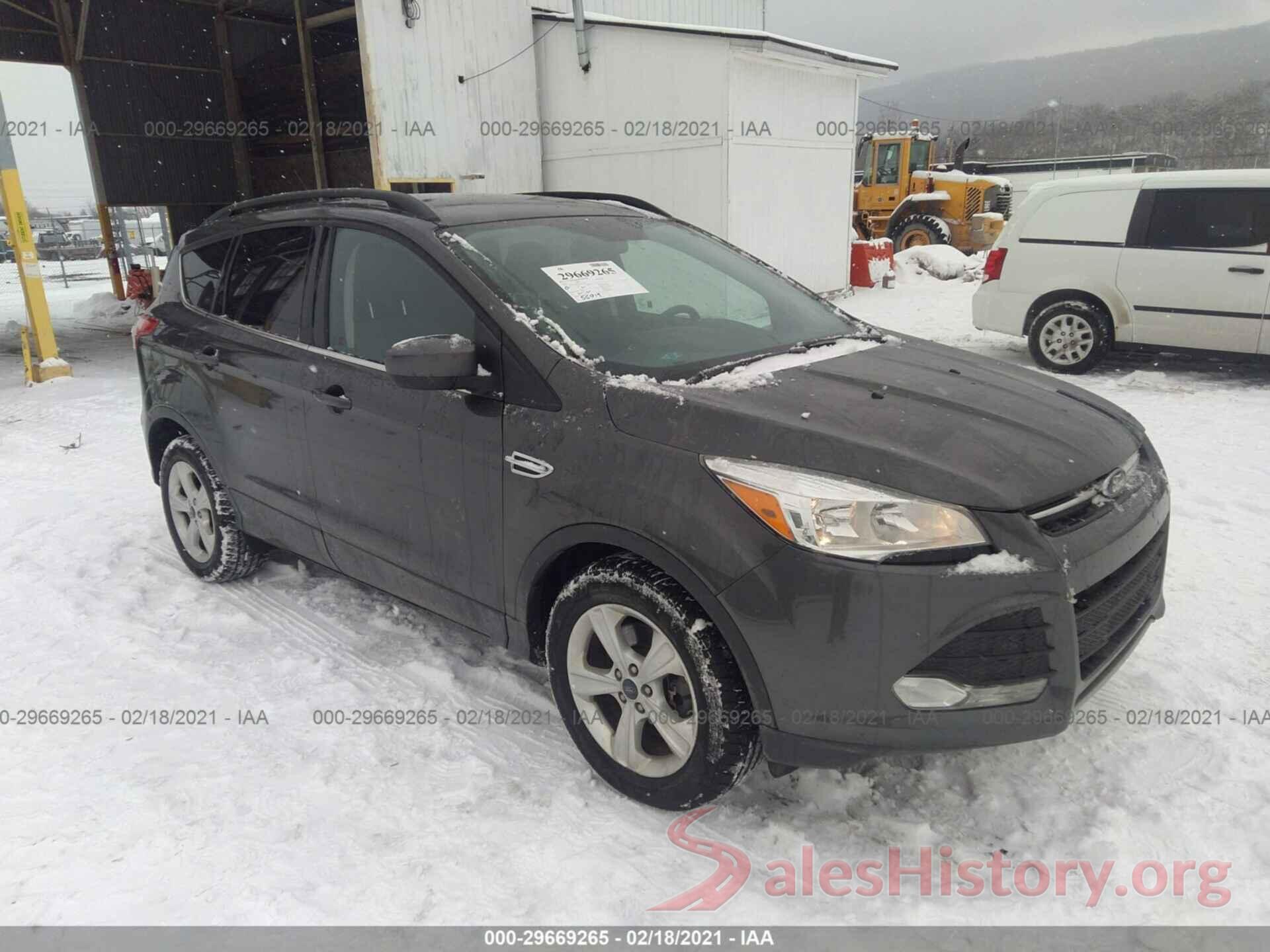 1FMCU9G97GUA57949 2016 FORD ESCAPE