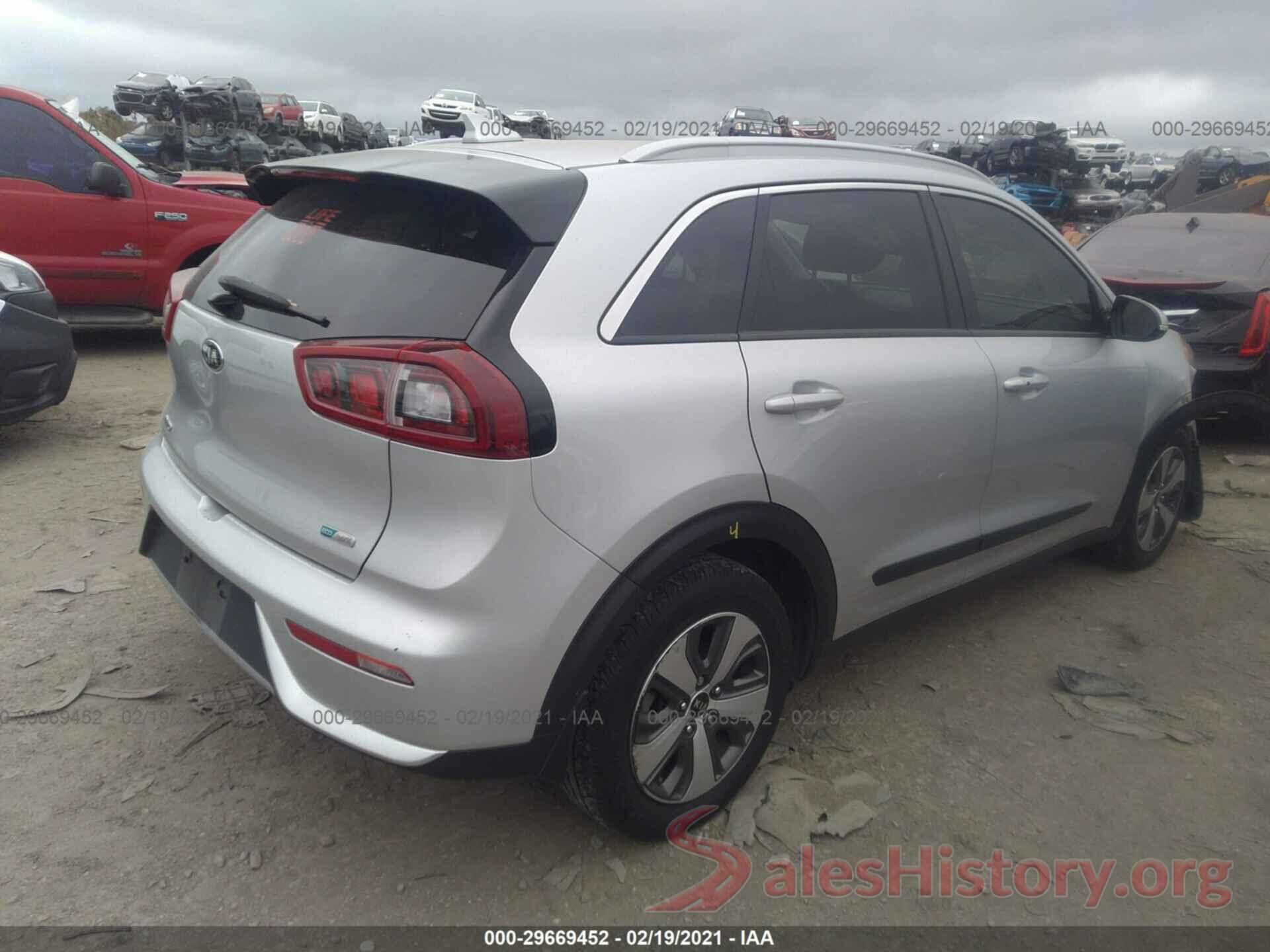 KNDCC3LC1J5107994 2018 KIA NIRO