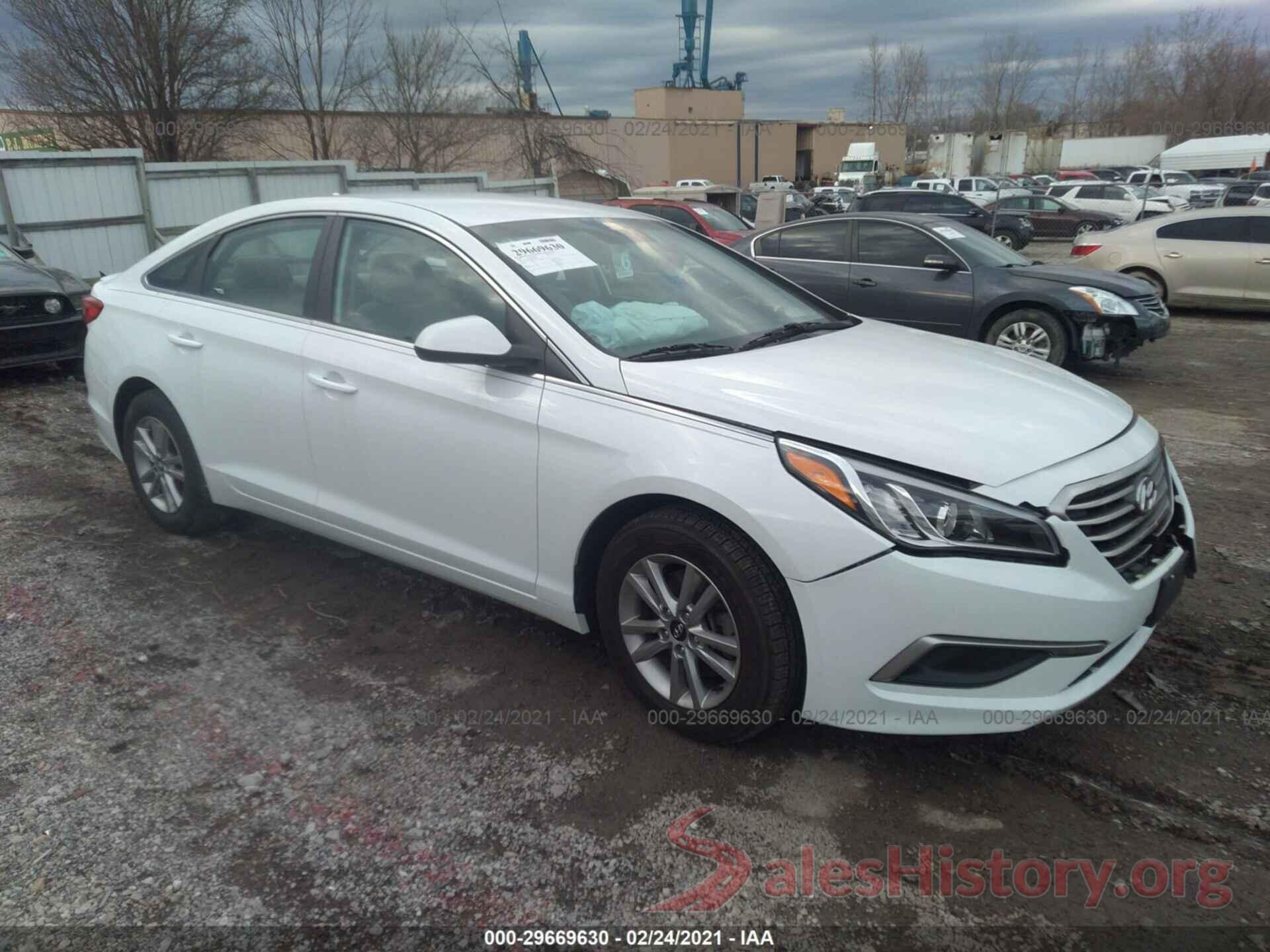 5NPE24AF4HH449092 2017 HYUNDAI SONATA