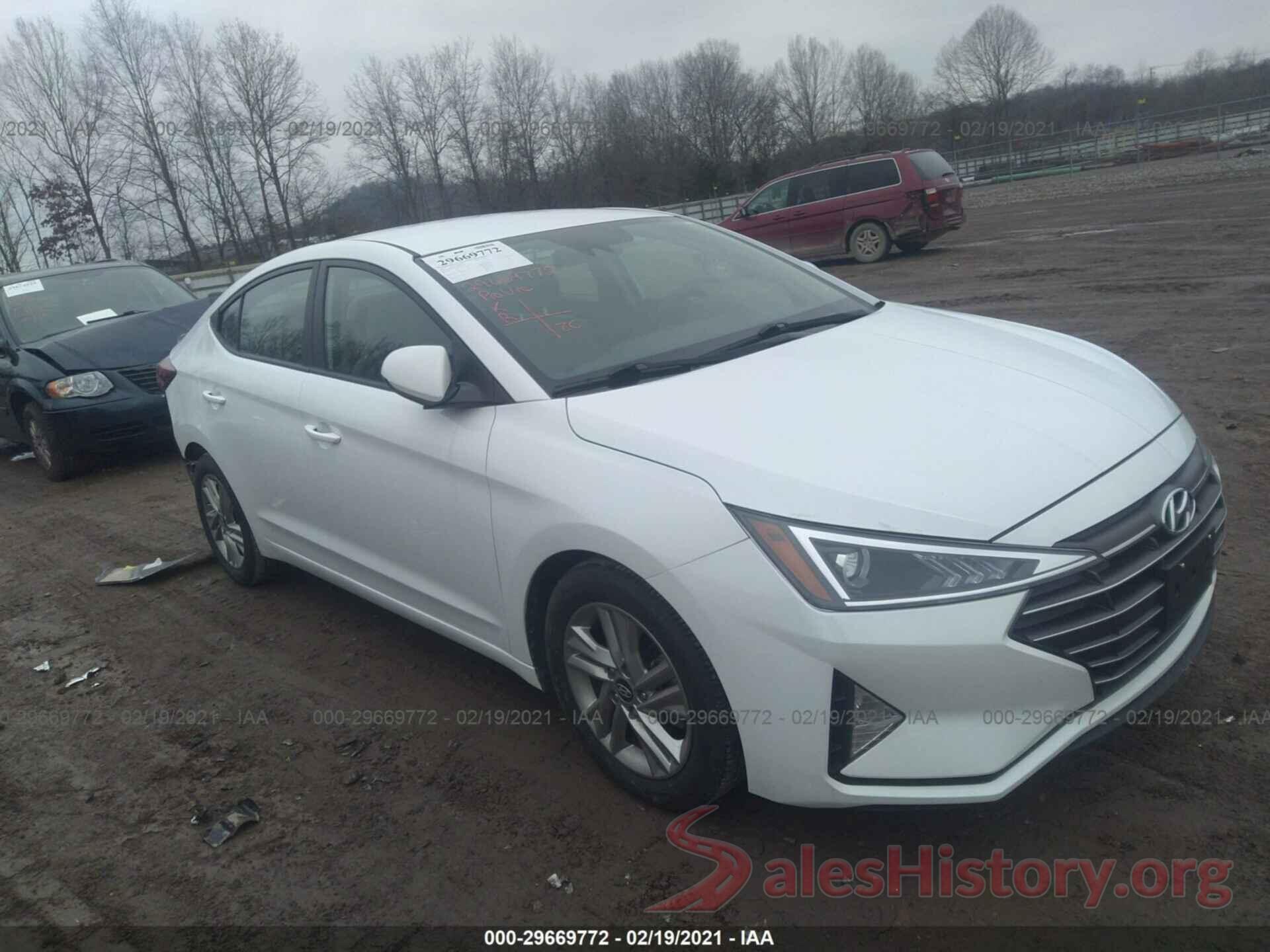 5NPD84LFXKH418718 2019 HYUNDAI ELANTRA