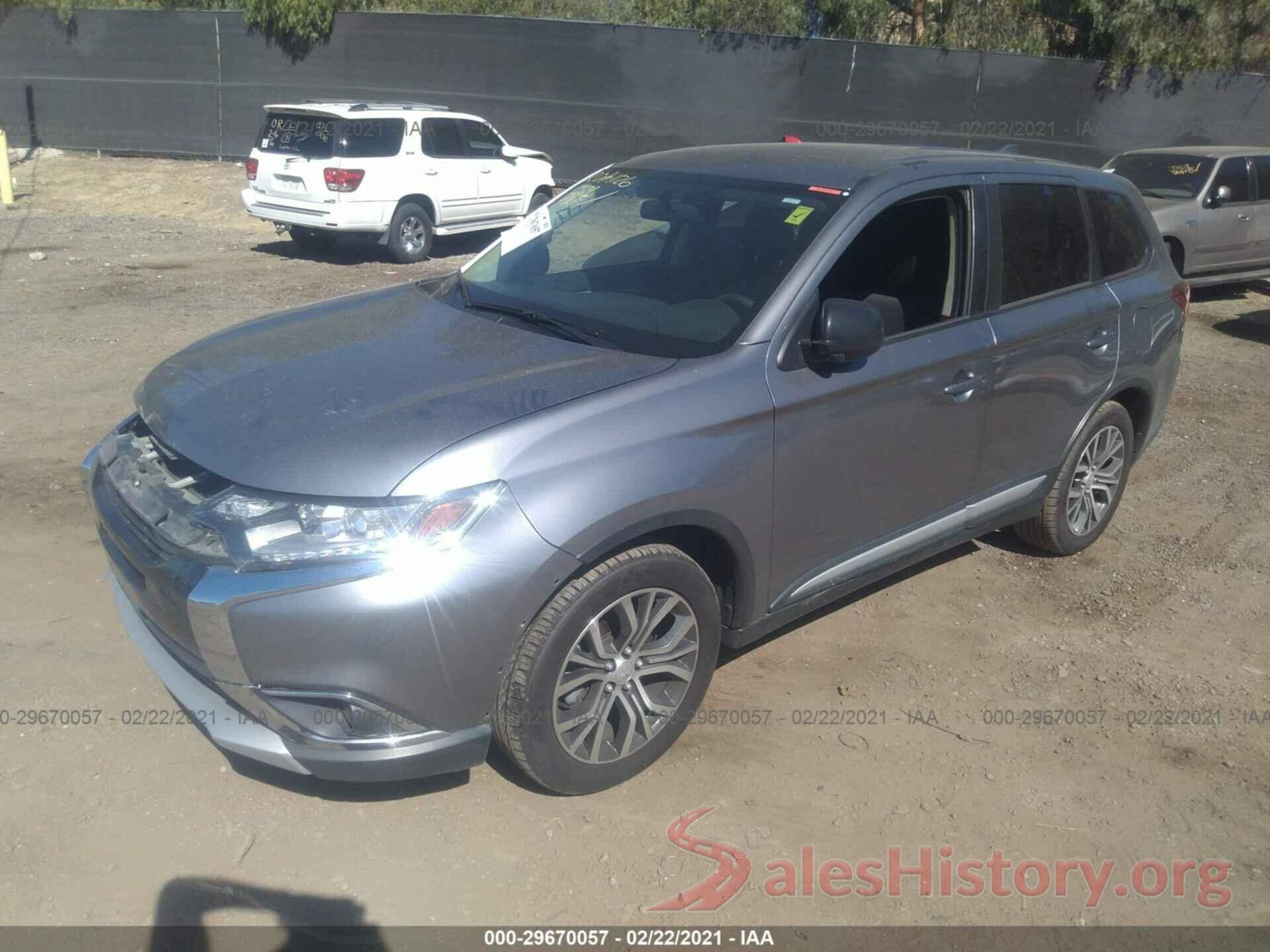 JA4AZ3A34JZ061895 2018 MITSUBISHI OUTLANDER