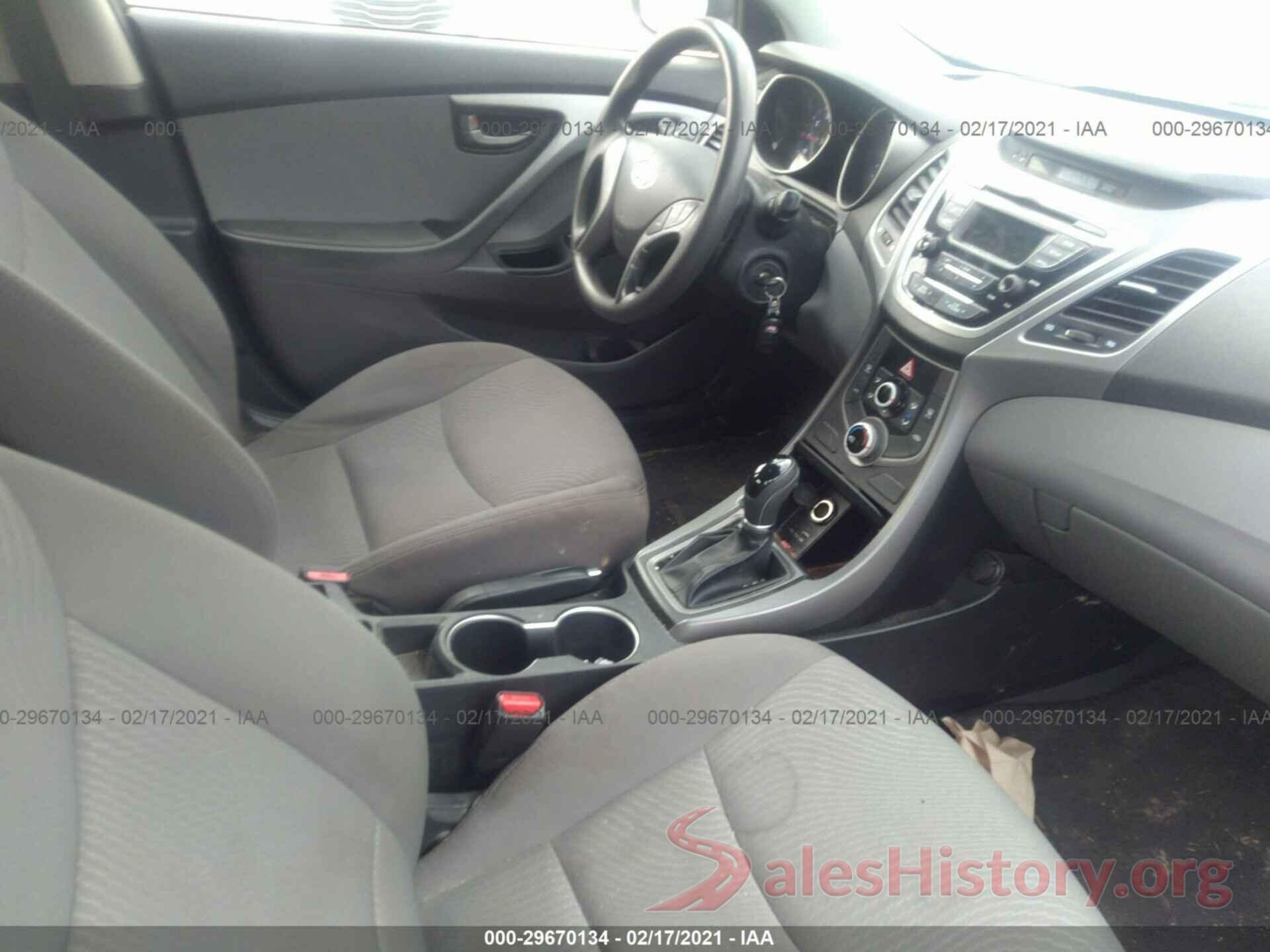 5NPDH4AE1GH786447 2016 HYUNDAI ELANTRA