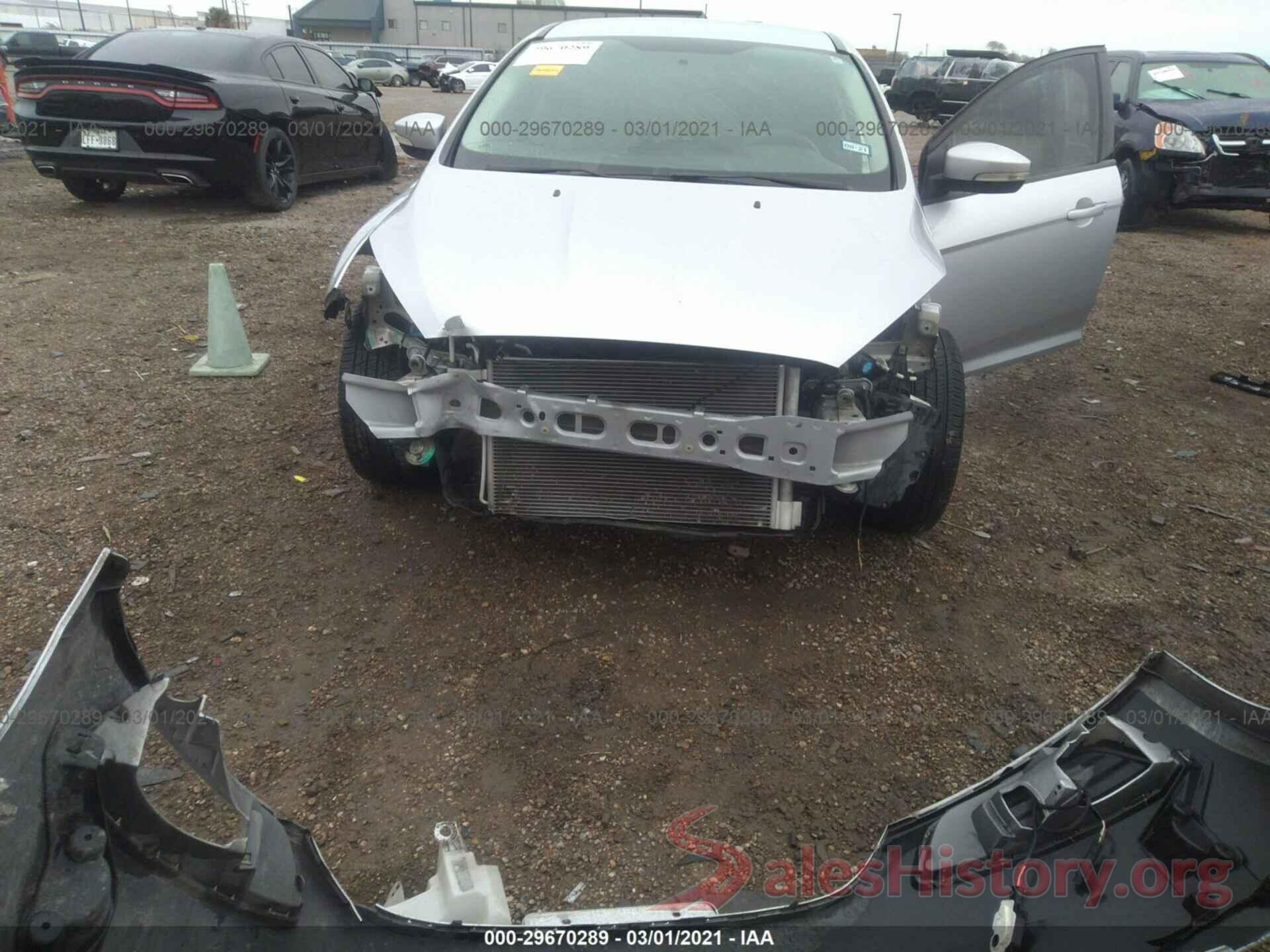 1FADP3F21HL313677 2017 FORD FOCUS