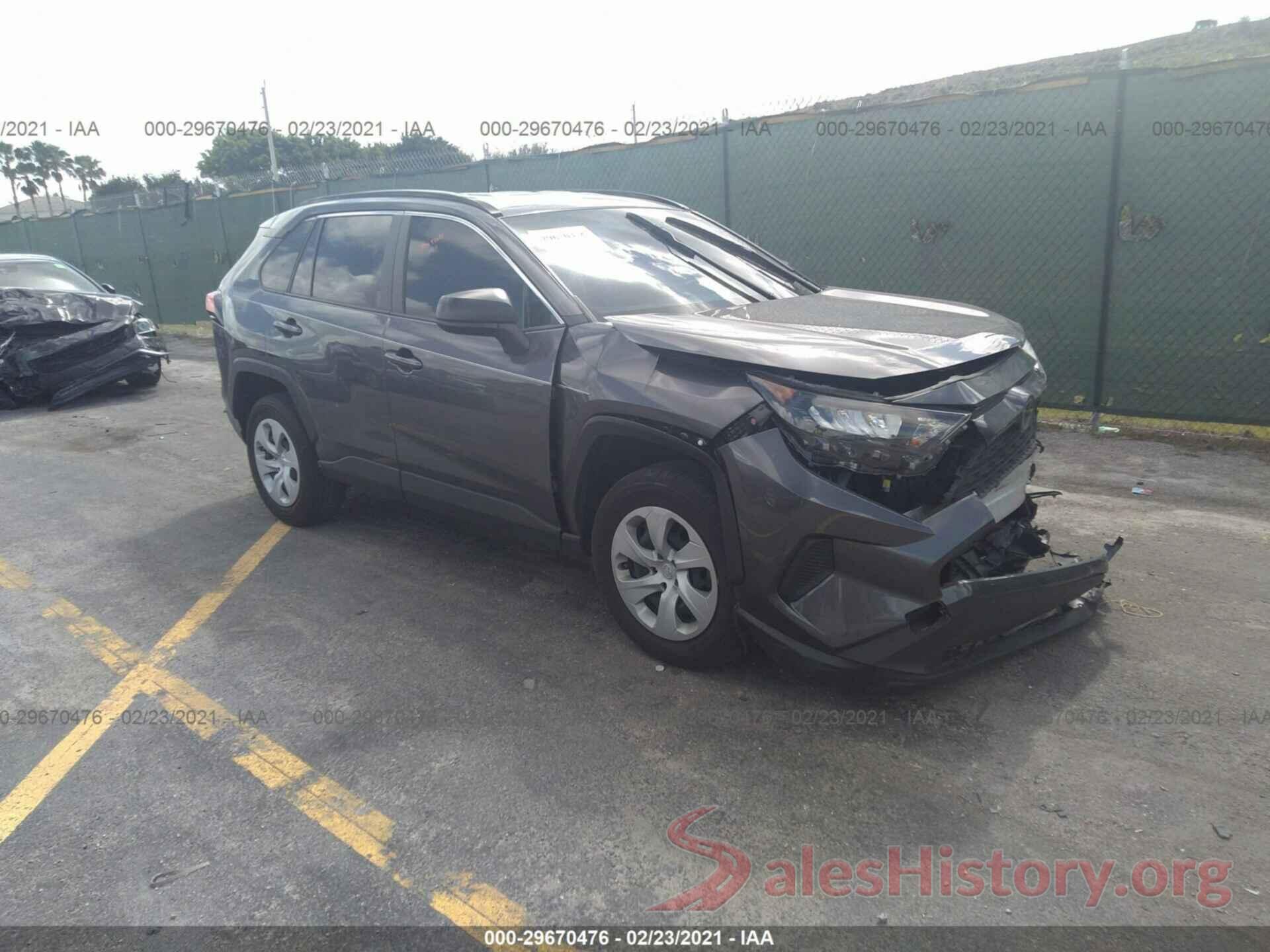 JTMH1RFV1KJ007513 2019 TOYOTA RAV4