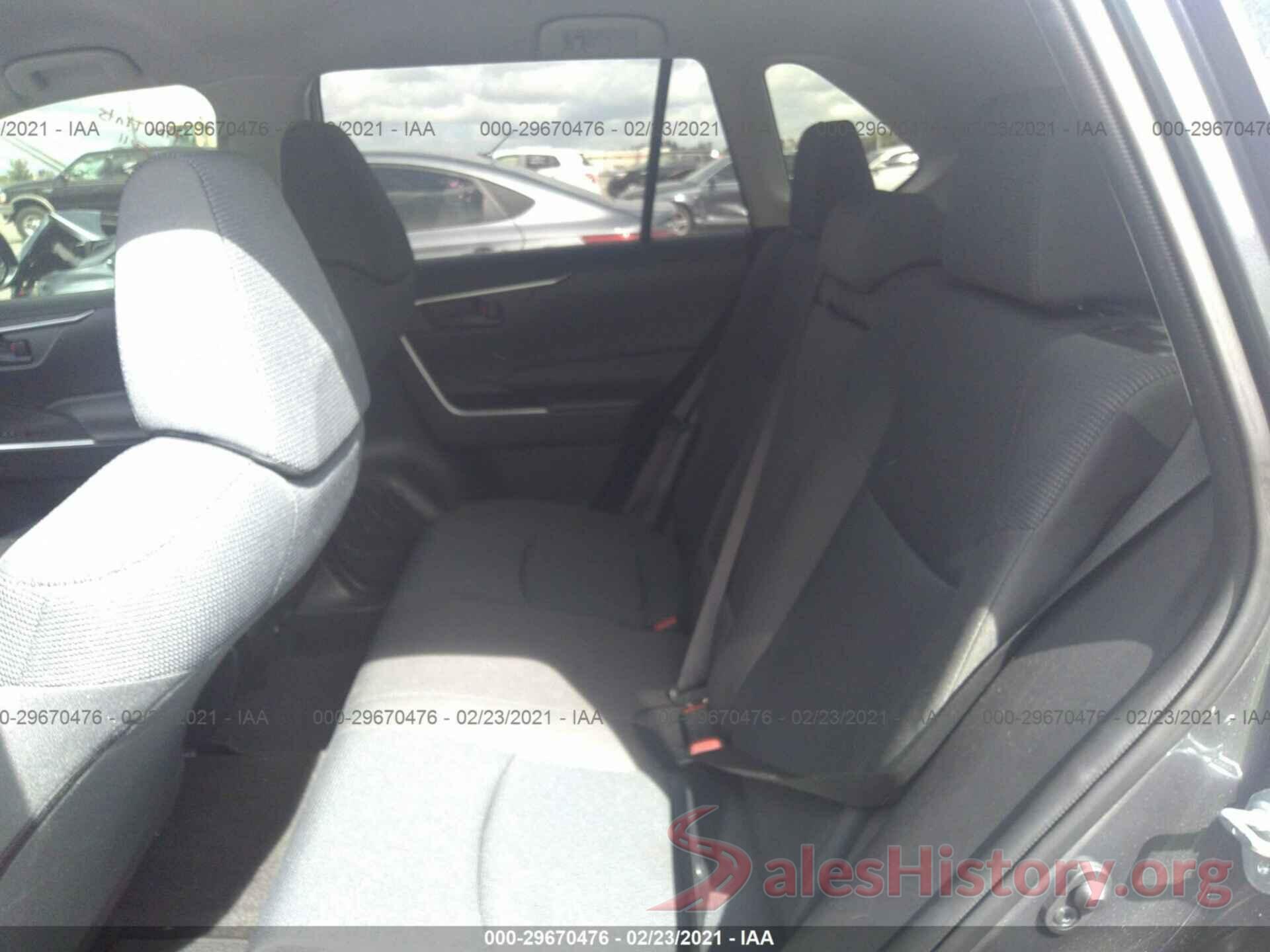 JTMH1RFV1KJ007513 2019 TOYOTA RAV4