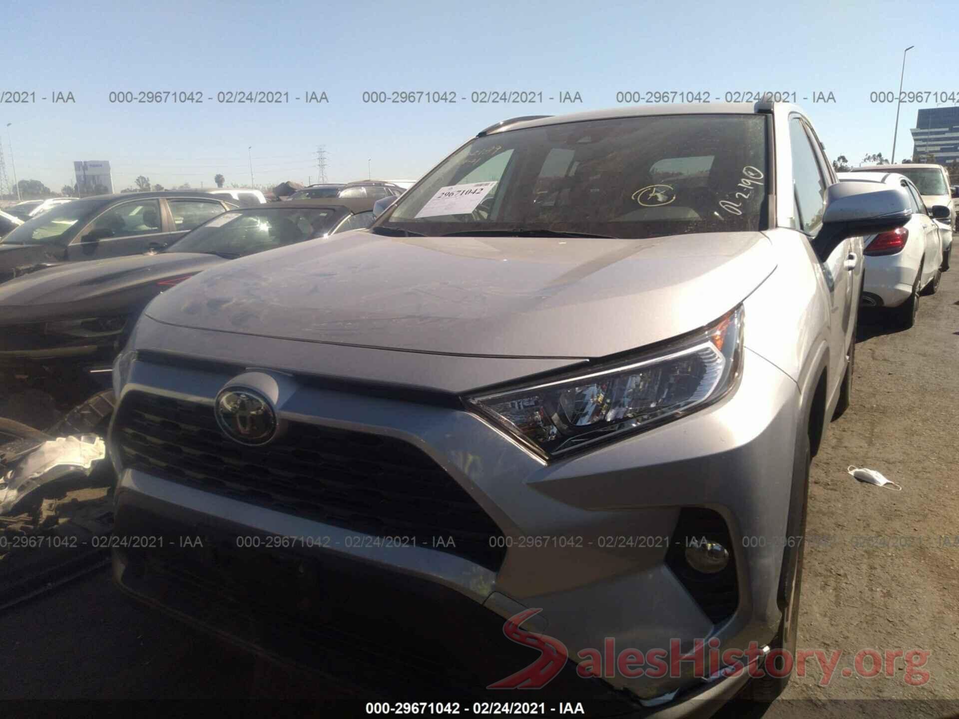 JTMW1RFV2KD028957 2019 TOYOTA RAV4