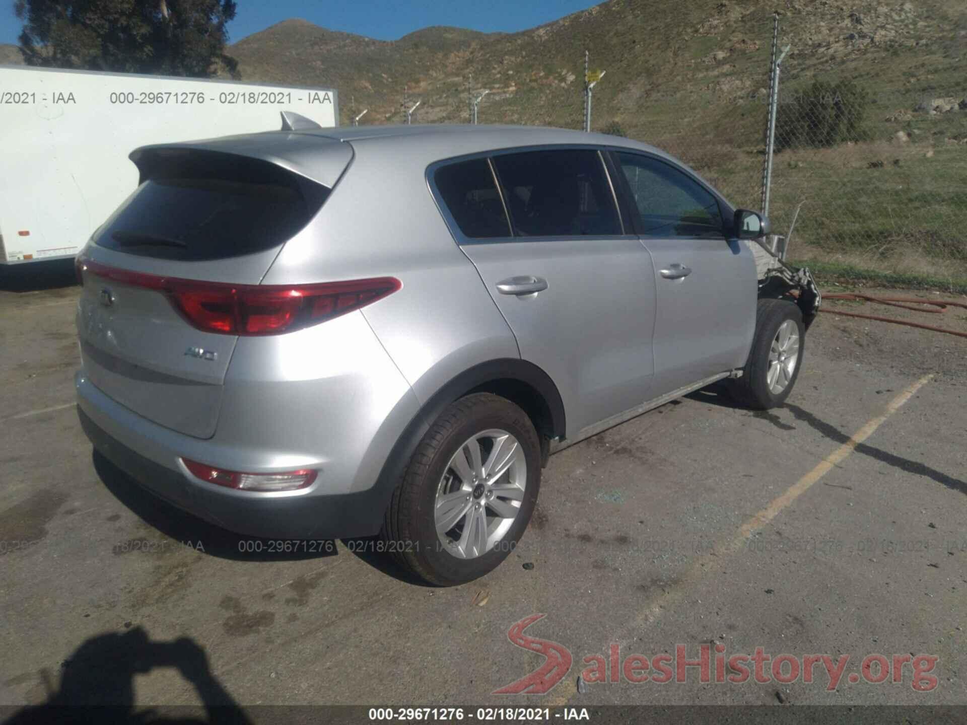 KNDPMCAC4J7421824 2018 KIA SPORTAGE