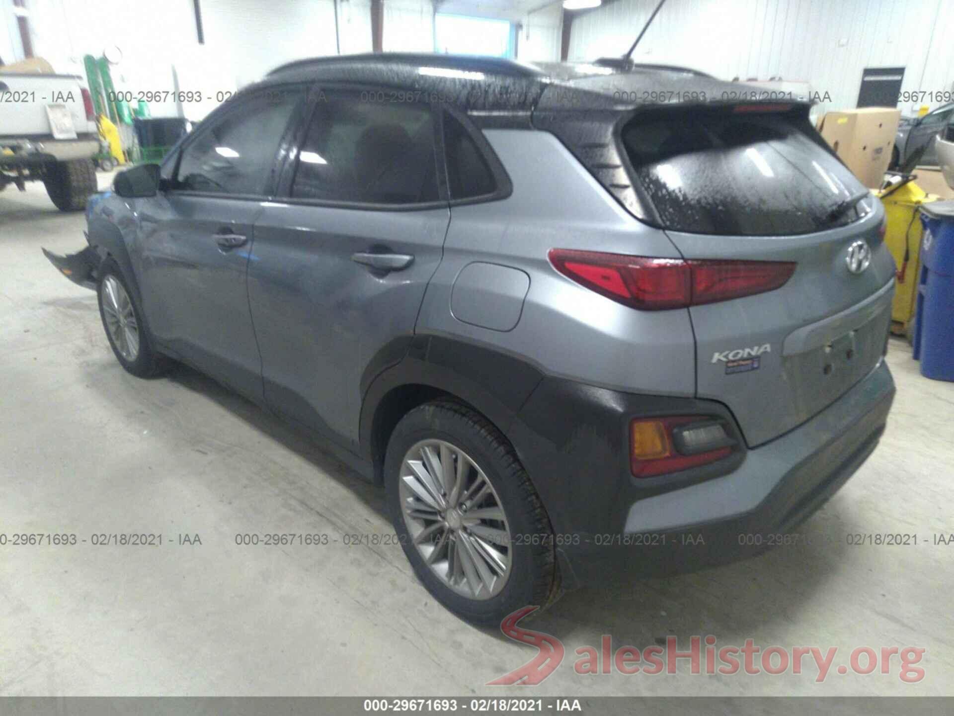 KM8K2CAA8JU122042 2018 HYUNDAI KONA