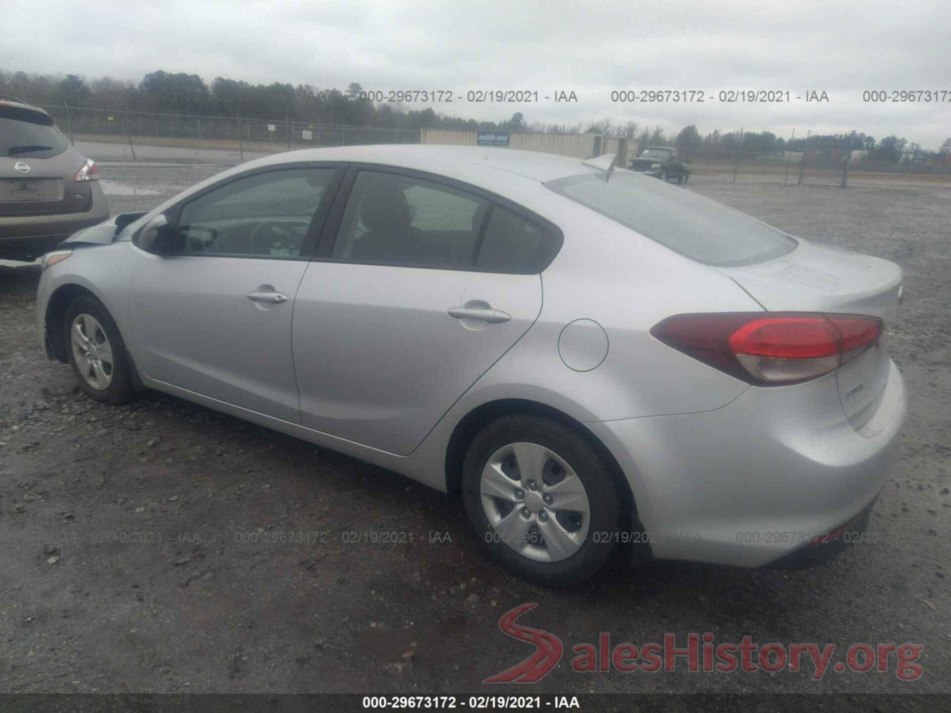 3KPFK4A76JE268891 2018 KIA FORTE