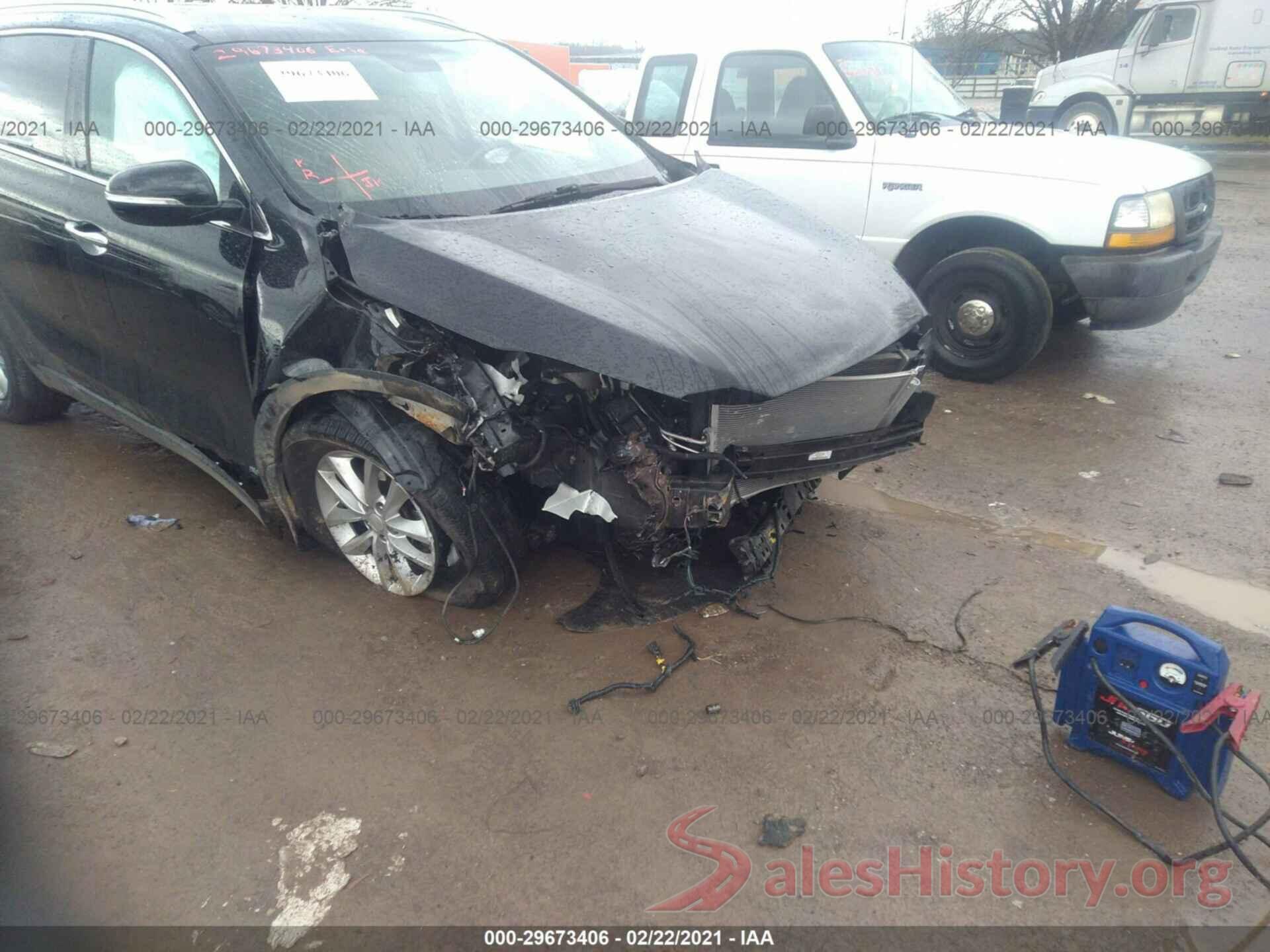 5XYPGDA39HG255441 2017 KIA SORENTO