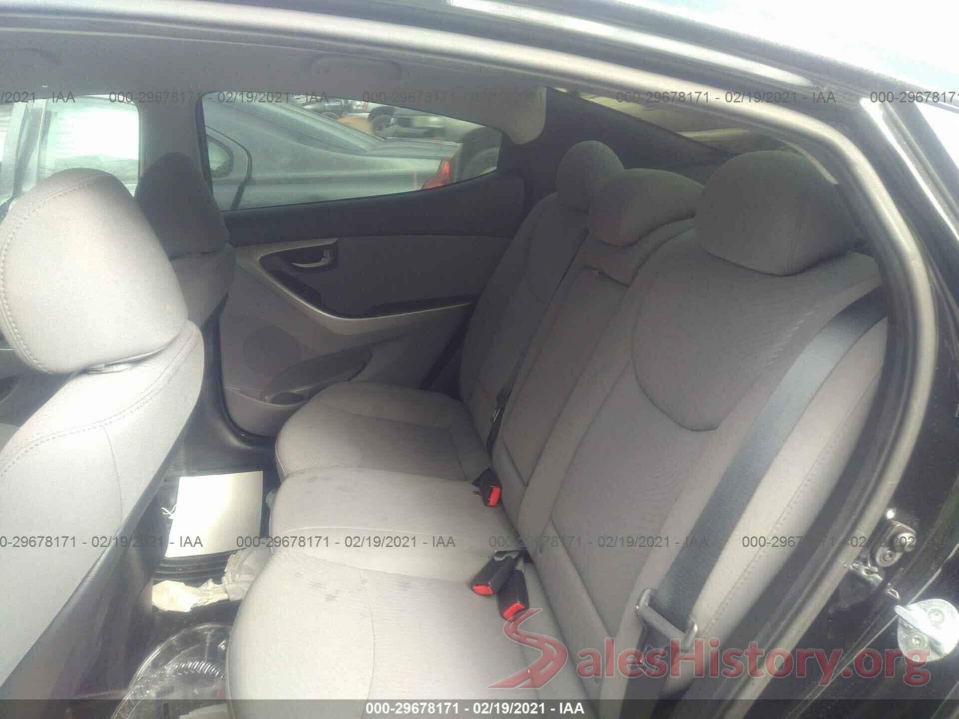 5NPDH4AE0GH771051 2016 HYUNDAI ELANTRA