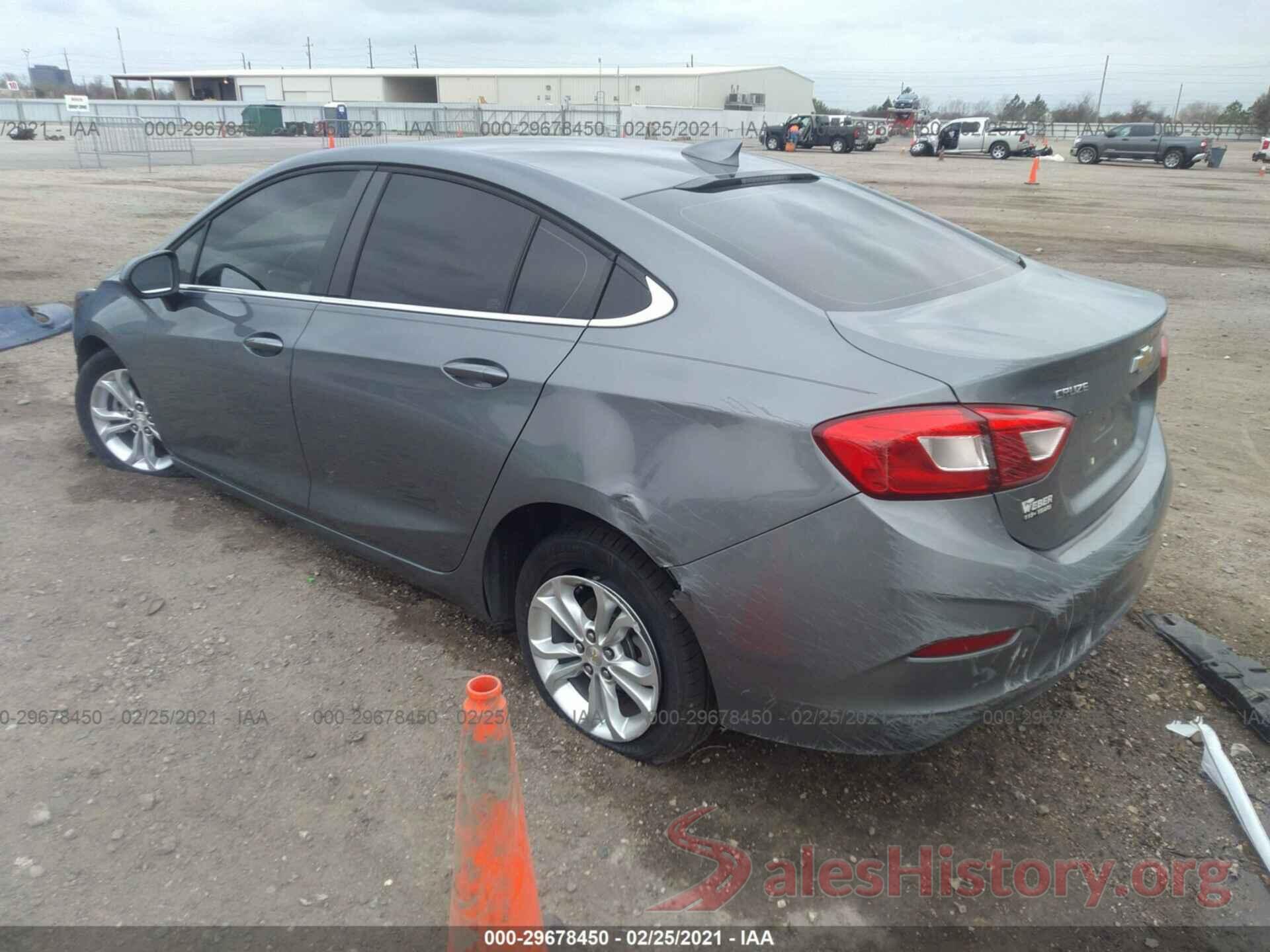 1G1BE5SM8K7139643 2019 CHEVROLET CRUZE